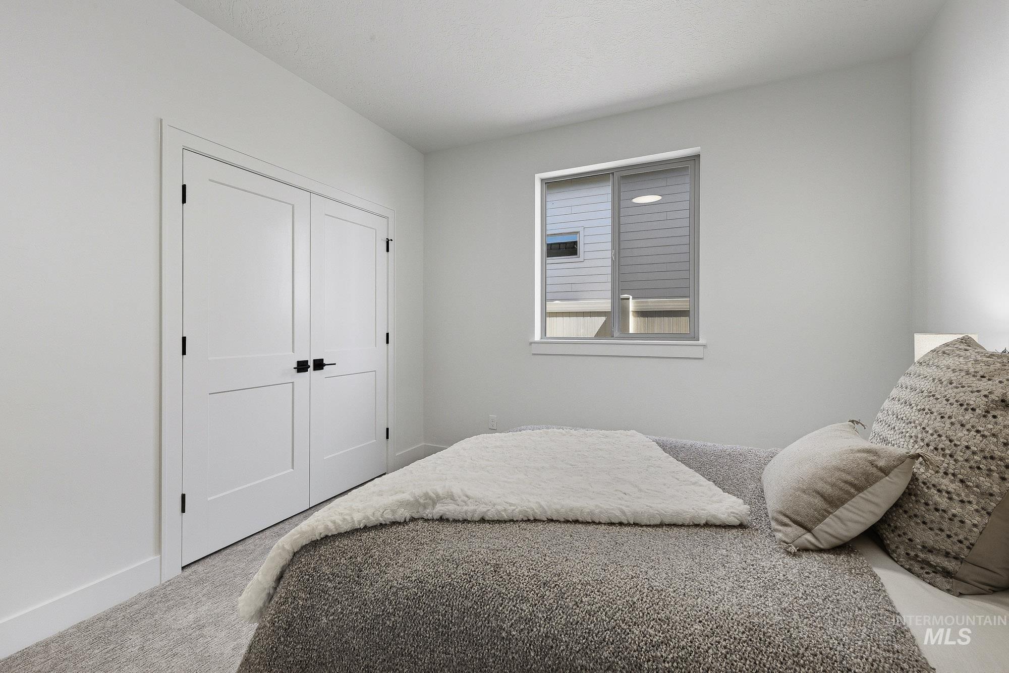 9685 W Snow Wolf Ln, Star, Idaho 83669, 4 Bedrooms, 2.5 Bathrooms, Residential For Sale, Price $669,900,MLS 98982934