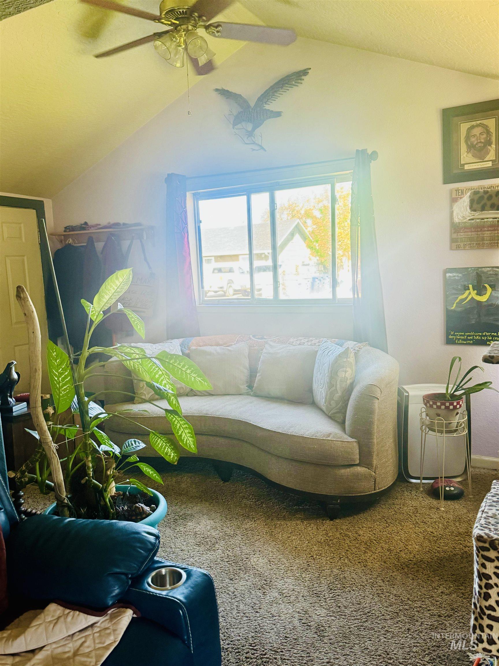 128 9th Ave N, Nampa, Idaho 83687, 2 Bedrooms, 1 Bathroom, Residential Income For Sale, Price $249,900,MLS 98982939