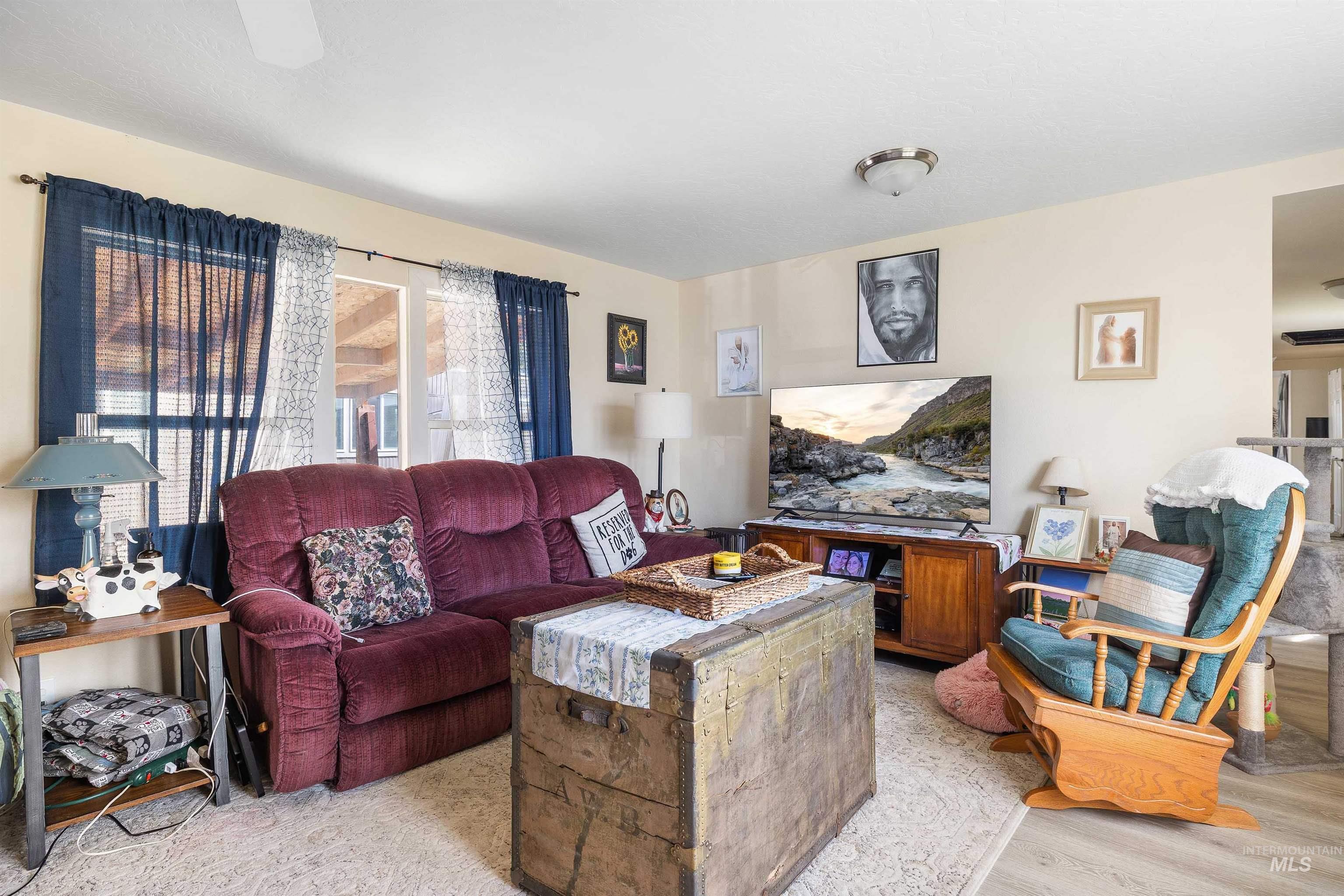 198 South Hills Rd #116, Twin Falls, Idaho 83301, 3 Bedrooms, 1 Bathroom, Residential For Sale, Price $70,000,MLS 98982943