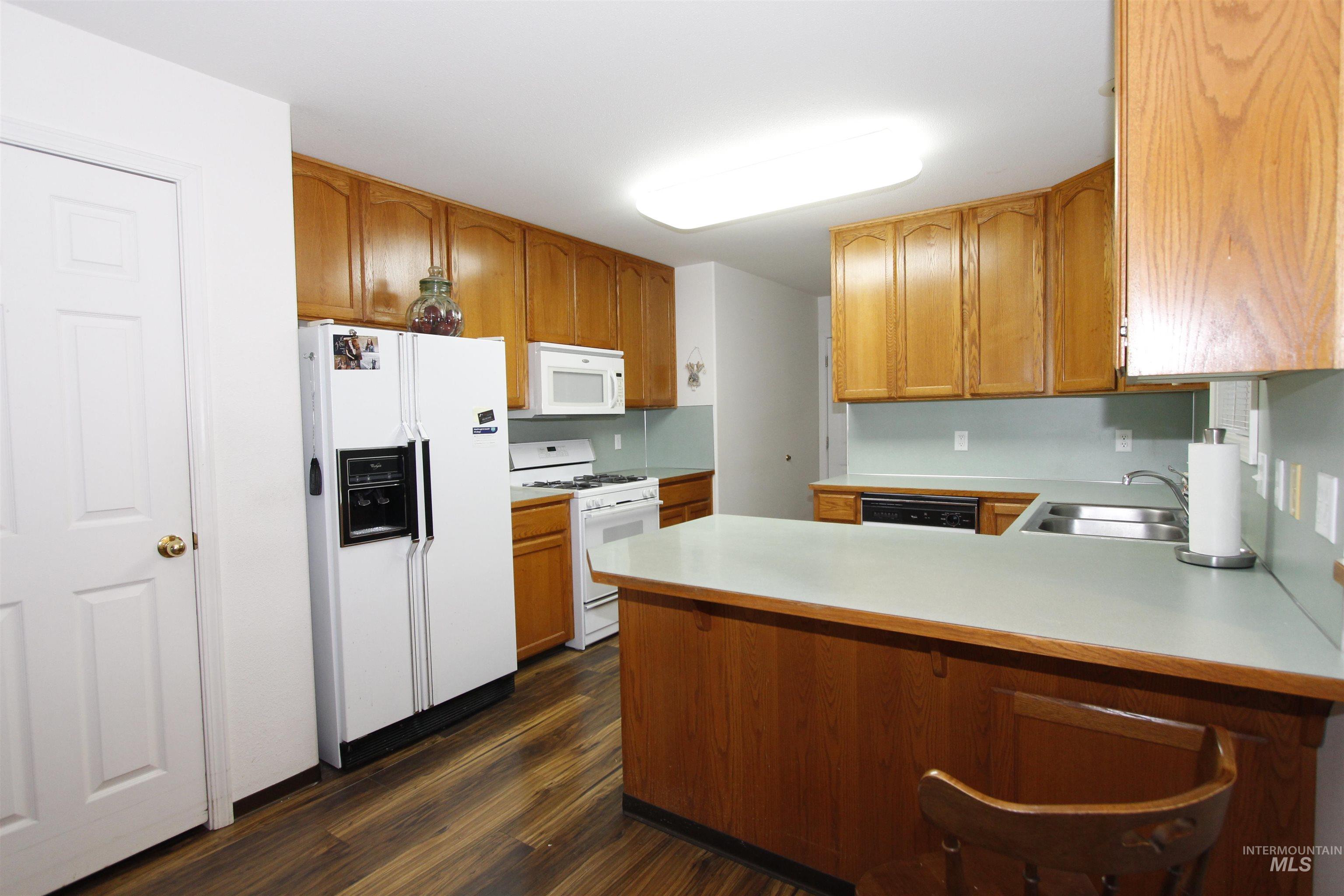 923 Stewart Ave, Lewiston, Idaho 83501, 2 Bedrooms, 2 Bathrooms, Residential For Sale, Price $325,000,MLS 98982945