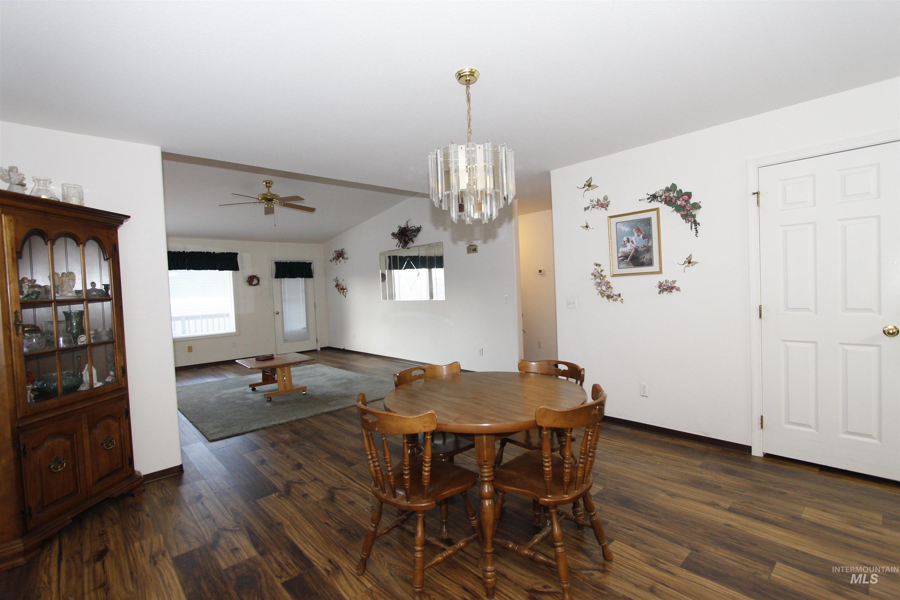 923 Stewart Ave, Lewiston, Idaho 83501, 2 Bedrooms, 2 Bathrooms, Residential For Sale, Price $325,000,MLS 98982945