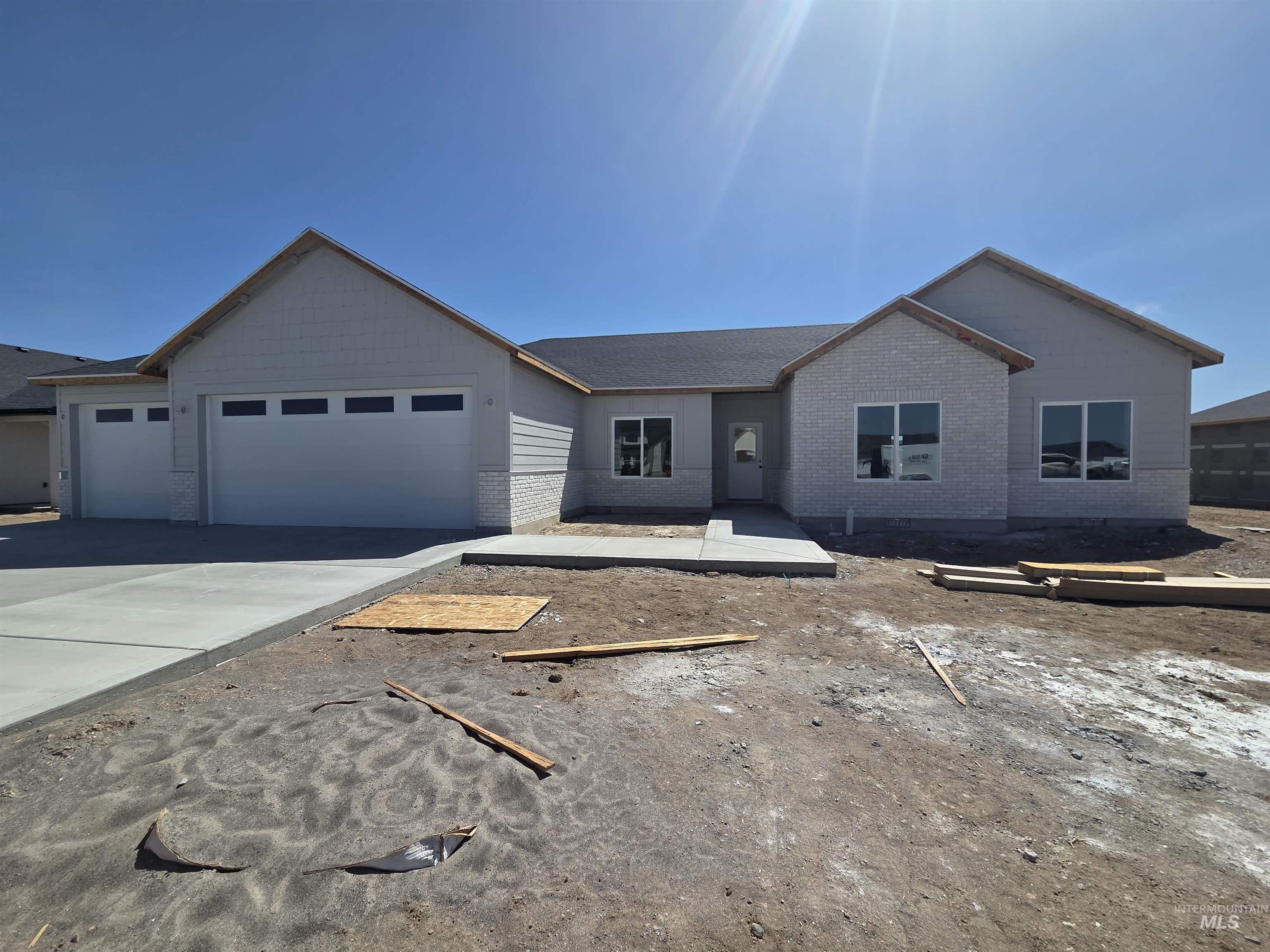1117 Moss Avenue, Rupert, Idaho 83350, 4 Bedrooms, 2 Bathrooms, Residential For Sale, Price $419,999,MLS 98982946