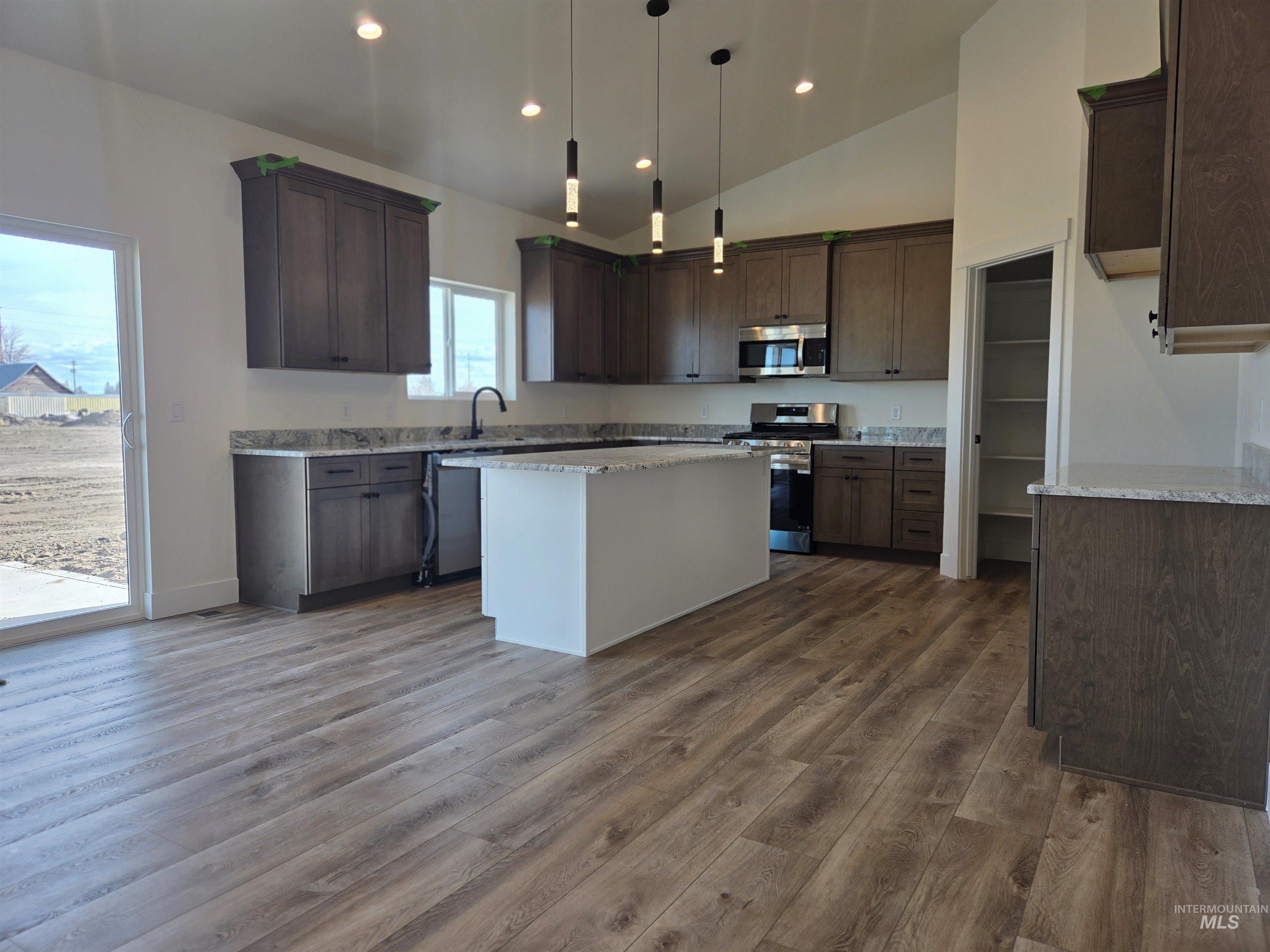 1117 Moss Avenue, Rupert, Idaho 83350, 4 Bedrooms, 2 Bathrooms, Residential For Sale, Price $419,999,MLS 98982946