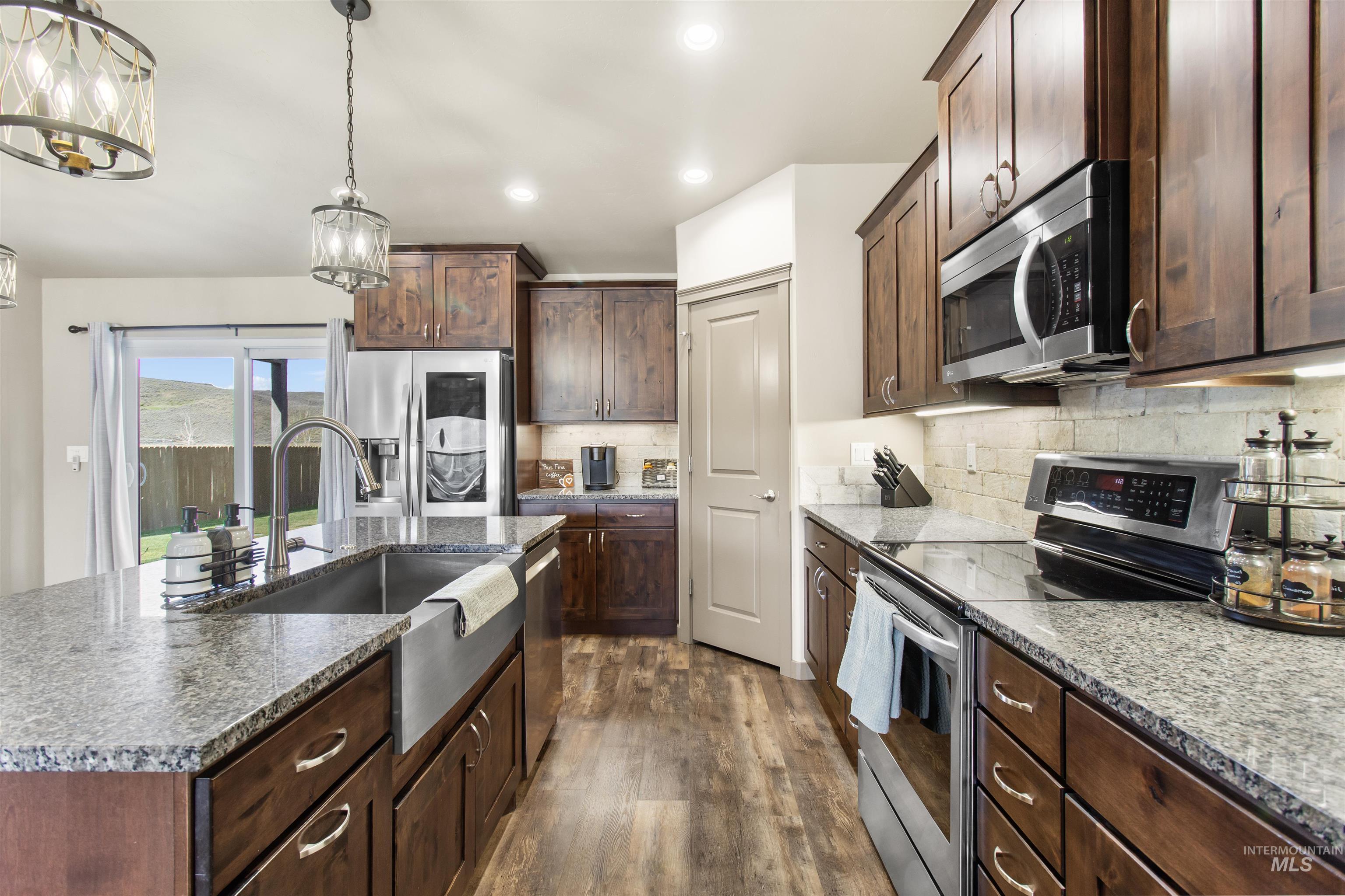 330 Greenfield Way., Carey, Idaho 83320, 3 Bedrooms, 2 Bathrooms, Residential For Sale, Price $619,500,MLS 98982951