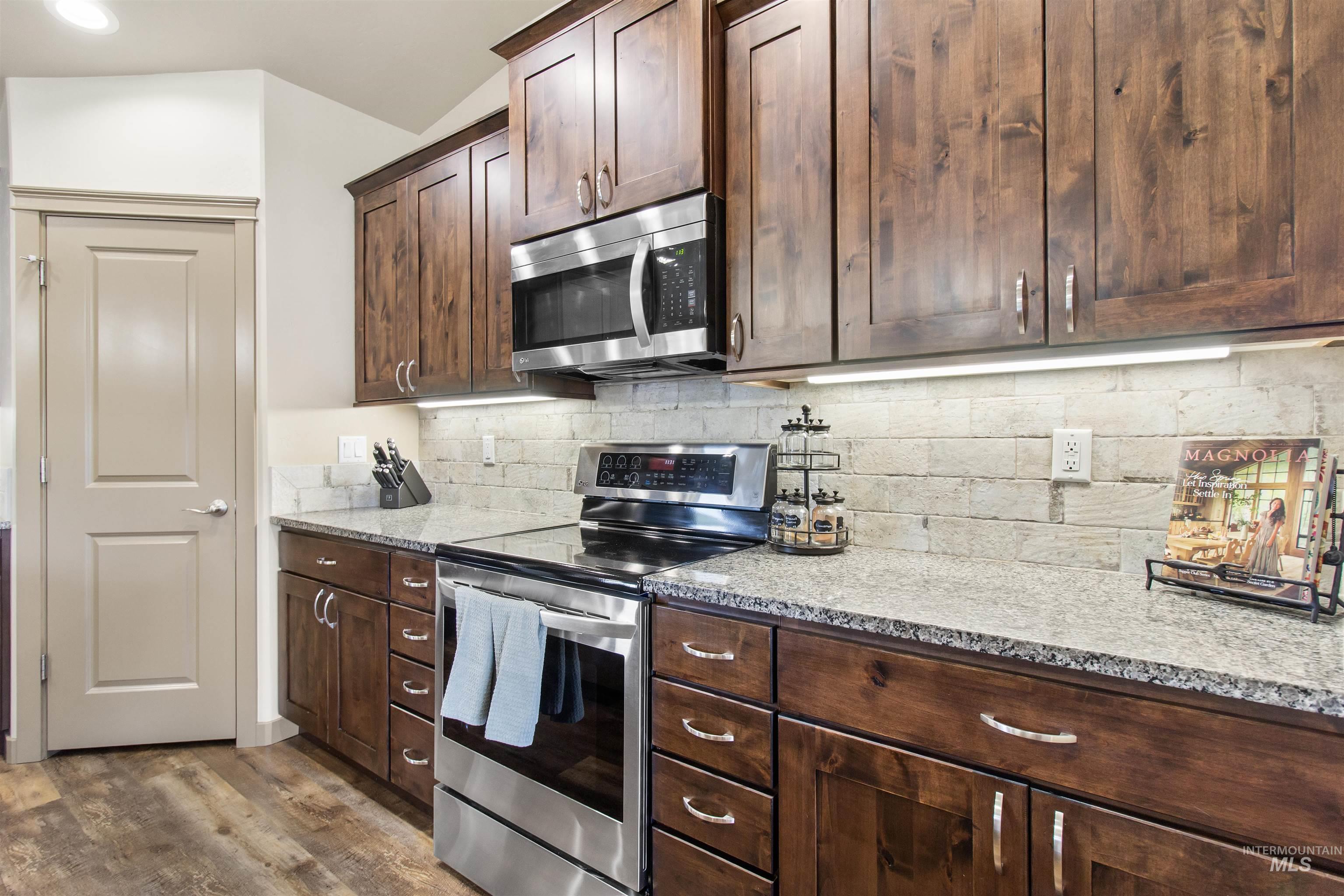 330 Greenfield Way., Carey, Idaho 83320, 3 Bedrooms, 2 Bathrooms, Residential For Sale, Price $619,500,MLS 98982951