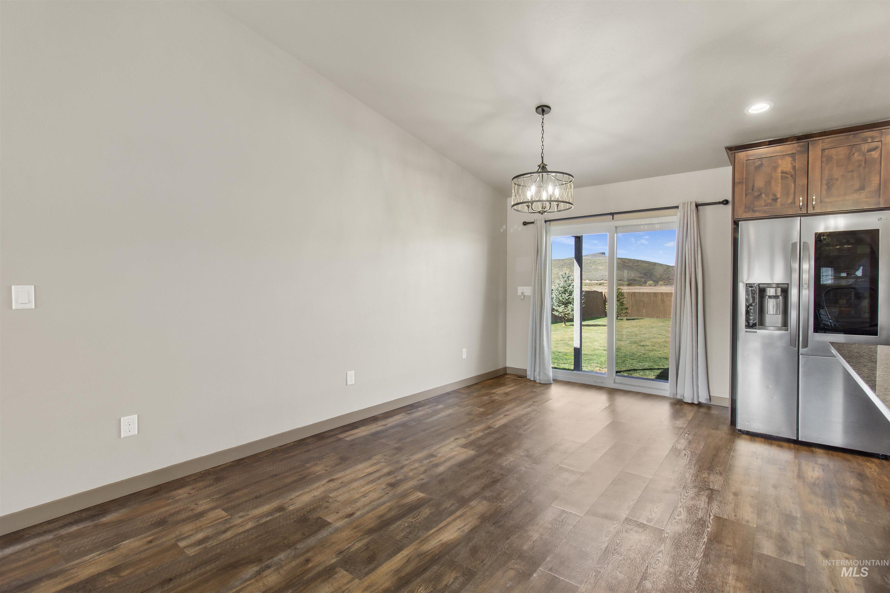 330 Greenfield Way., Carey, Idaho 83320, 3 Bedrooms, 2 Bathrooms, Residential For Sale, Price $619,500,MLS 98982951