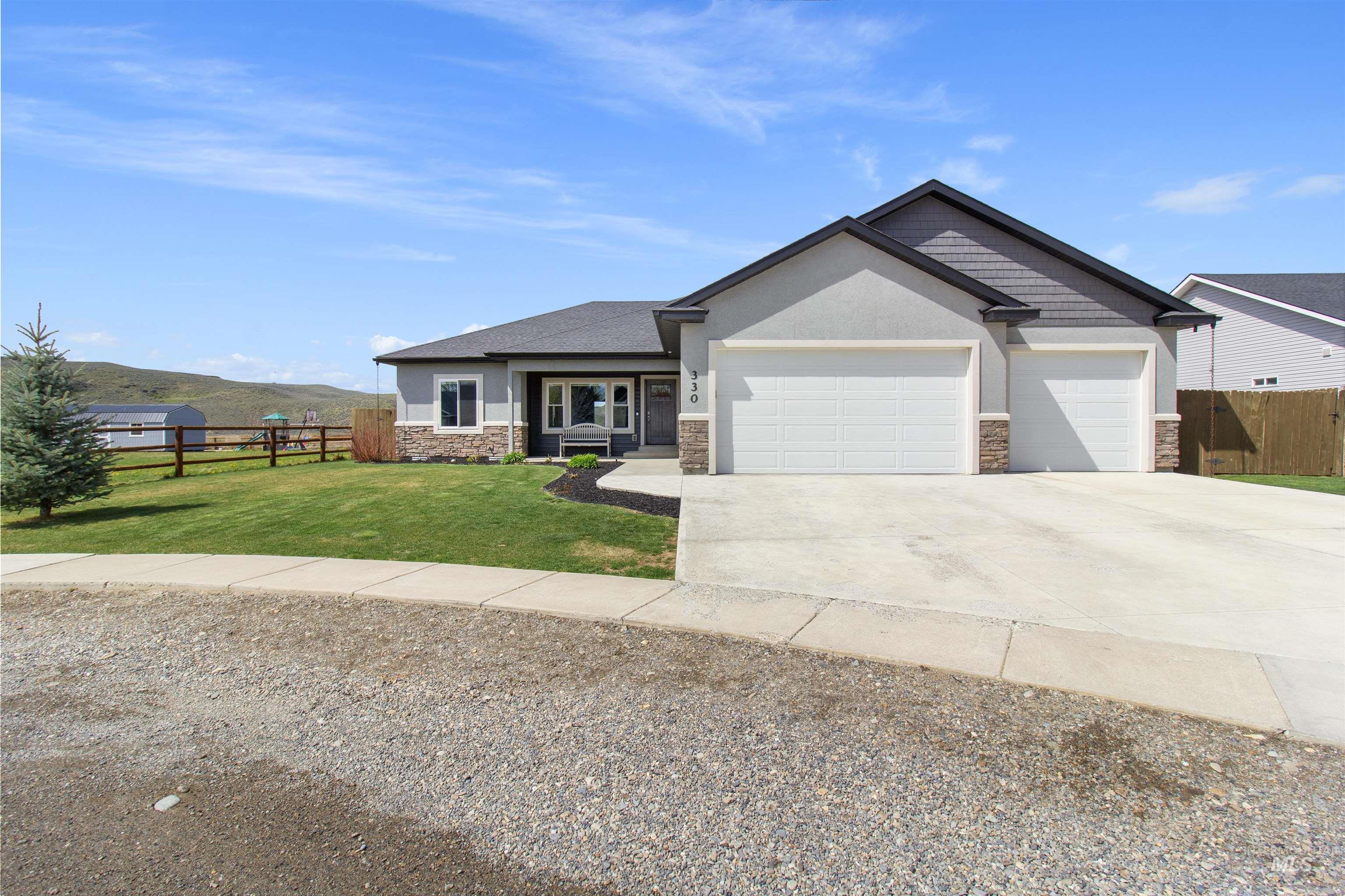 330 Greenfield Way., Carey, Idaho 83320, 3 Bedrooms, 2 Bathrooms, Residential For Sale, Price $619,500,MLS 98982951