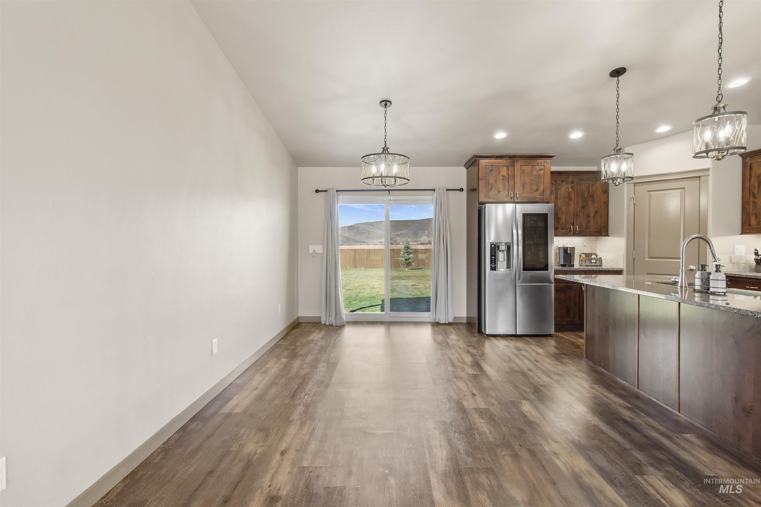 330 Greenfield Way., Carey, Idaho 83320, 3 Bedrooms, 2 Bathrooms, Residential For Sale, Price $619,500,MLS 98982951