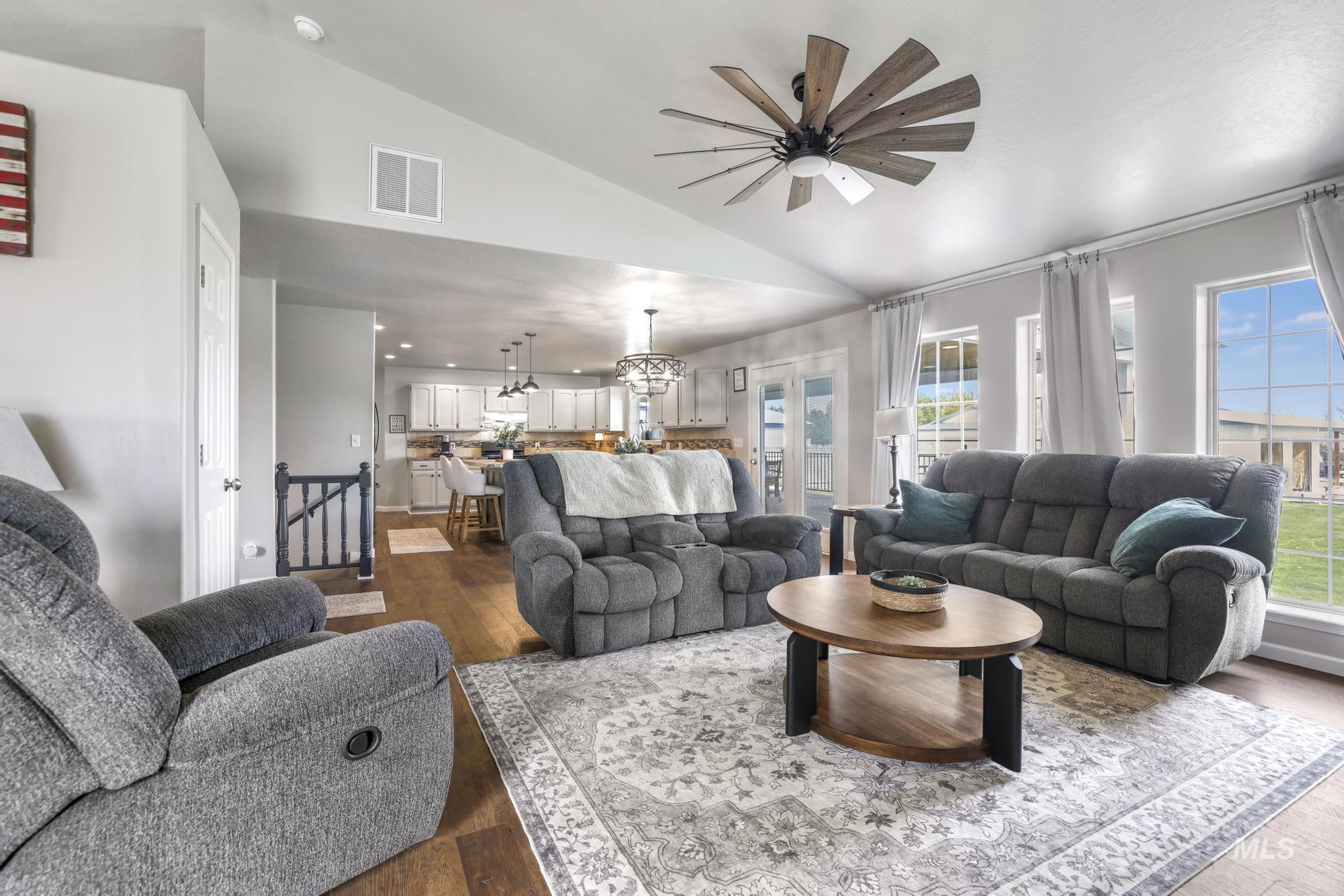 2324 Garey Ln, Filer, Idaho 83328-5543, 4 Bedrooms, 3 Bathrooms, Residential For Sale, Price $612,500,MLS 98982954