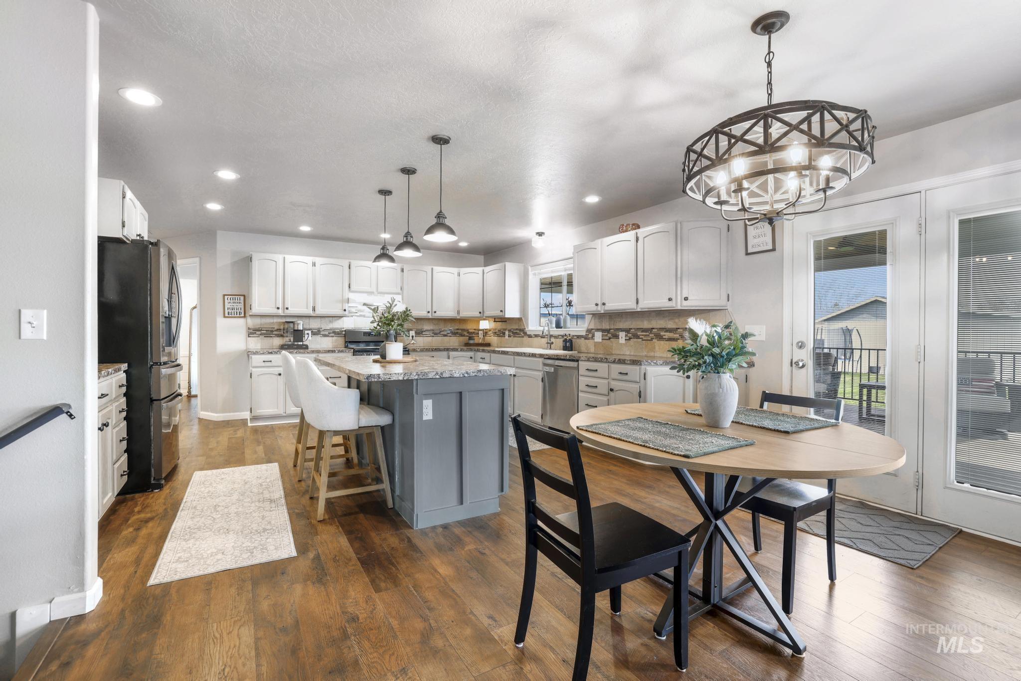 2324 Garey Ln, Filer, Idaho 83328-5543, 4 Bedrooms, 3 Bathrooms, Residential For Sale, Price $612,500,MLS 98982954