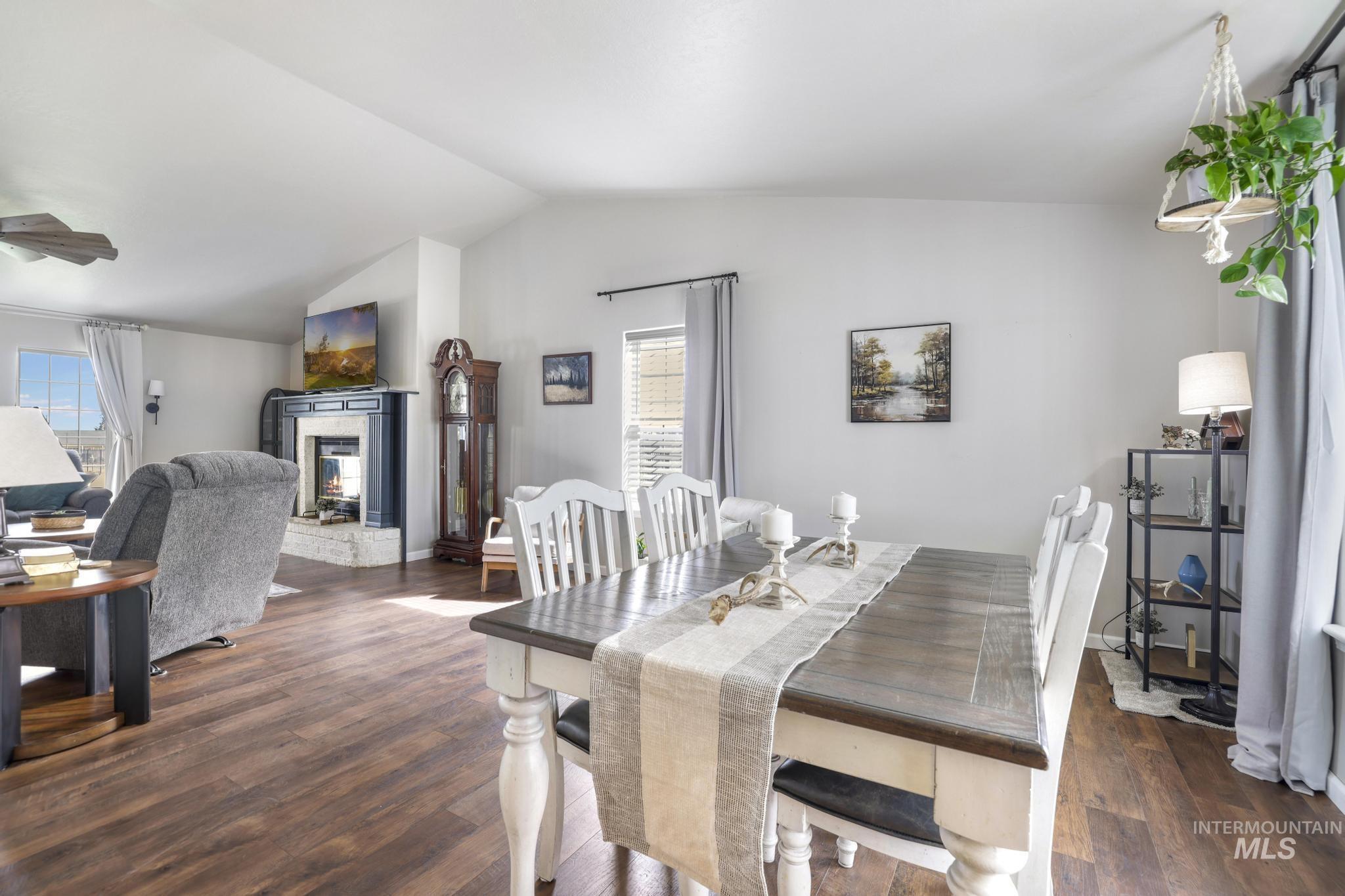 2324 Garey Ln, Filer, Idaho 83328-5543, 4 Bedrooms, 3 Bathrooms, Residential For Sale, Price $612,500,MLS 98982954