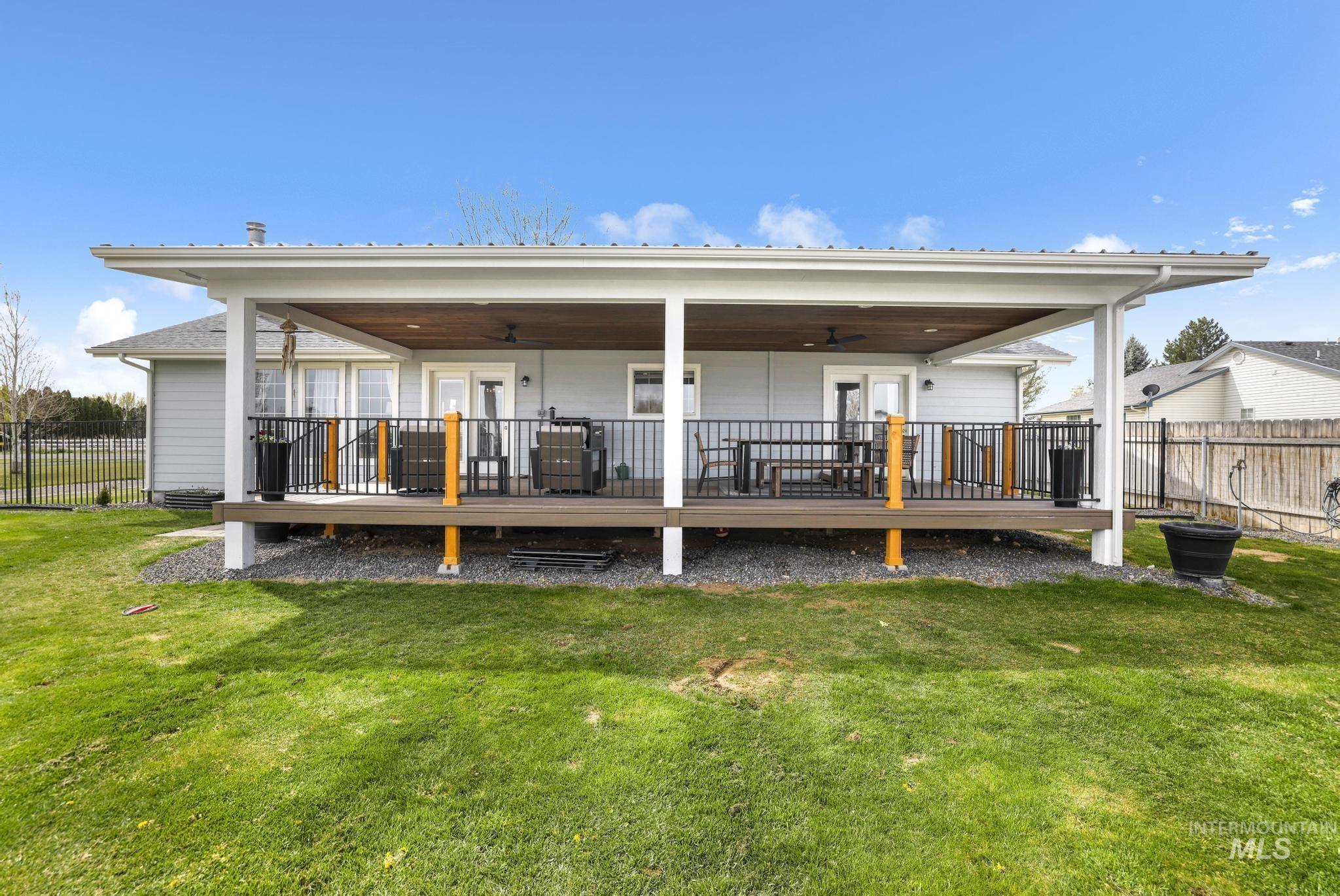 2324 Garey Ln, Filer, Idaho 83328-5543, 4 Bedrooms, 3 Bathrooms, Residential For Sale, Price $612,500,MLS 98982954