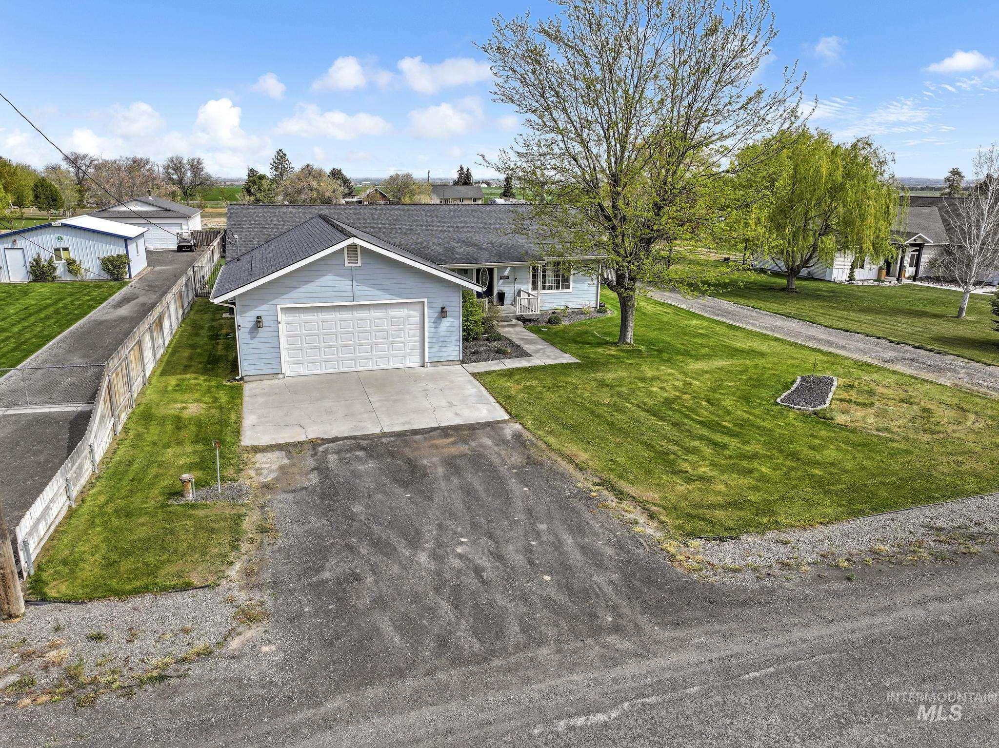 2324 Garey Ln, Filer, Idaho 83328-5543, 4 Bedrooms, 3 Bathrooms, Residential For Sale, Price $612,500,MLS 98982954