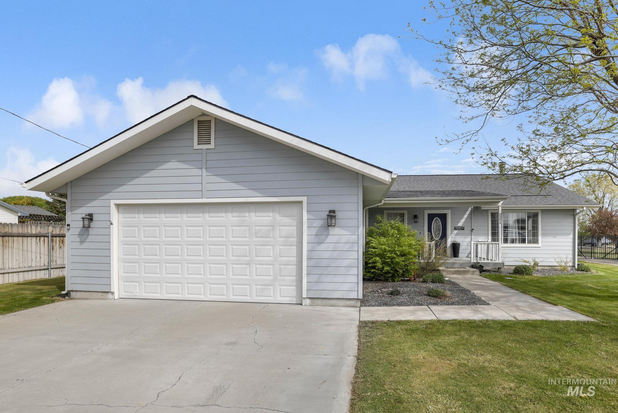 2324 Garey Ln, Filer, Idaho 83328-5543, 4 Bedrooms, 3 Bathrooms, Residential For Sale, Price $612,500,MLS 98982954