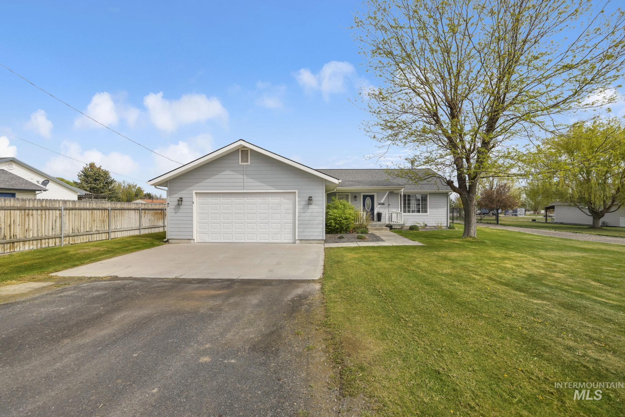 2324 Garey Ln, Filer, Idaho 83328-5543, 4 Bedrooms, 3 Bathrooms, Residential For Sale, Price $612,500,MLS 98982954