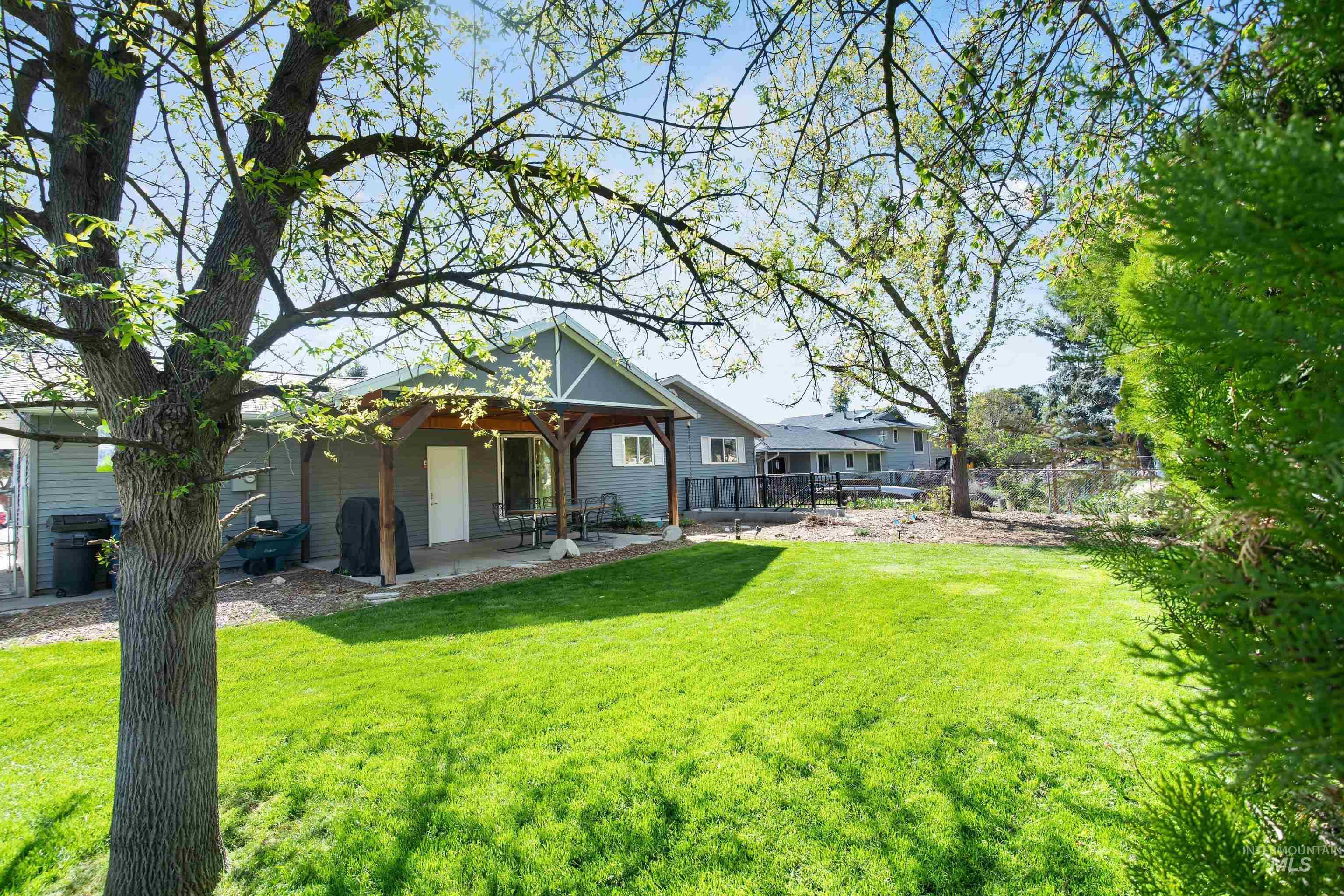 9522 W. Birmingham Dr., Boise, Idaho 83704, 4 Bedrooms, 3 Bathrooms, Residential For Sale, Price $589,900,MLS 98982955