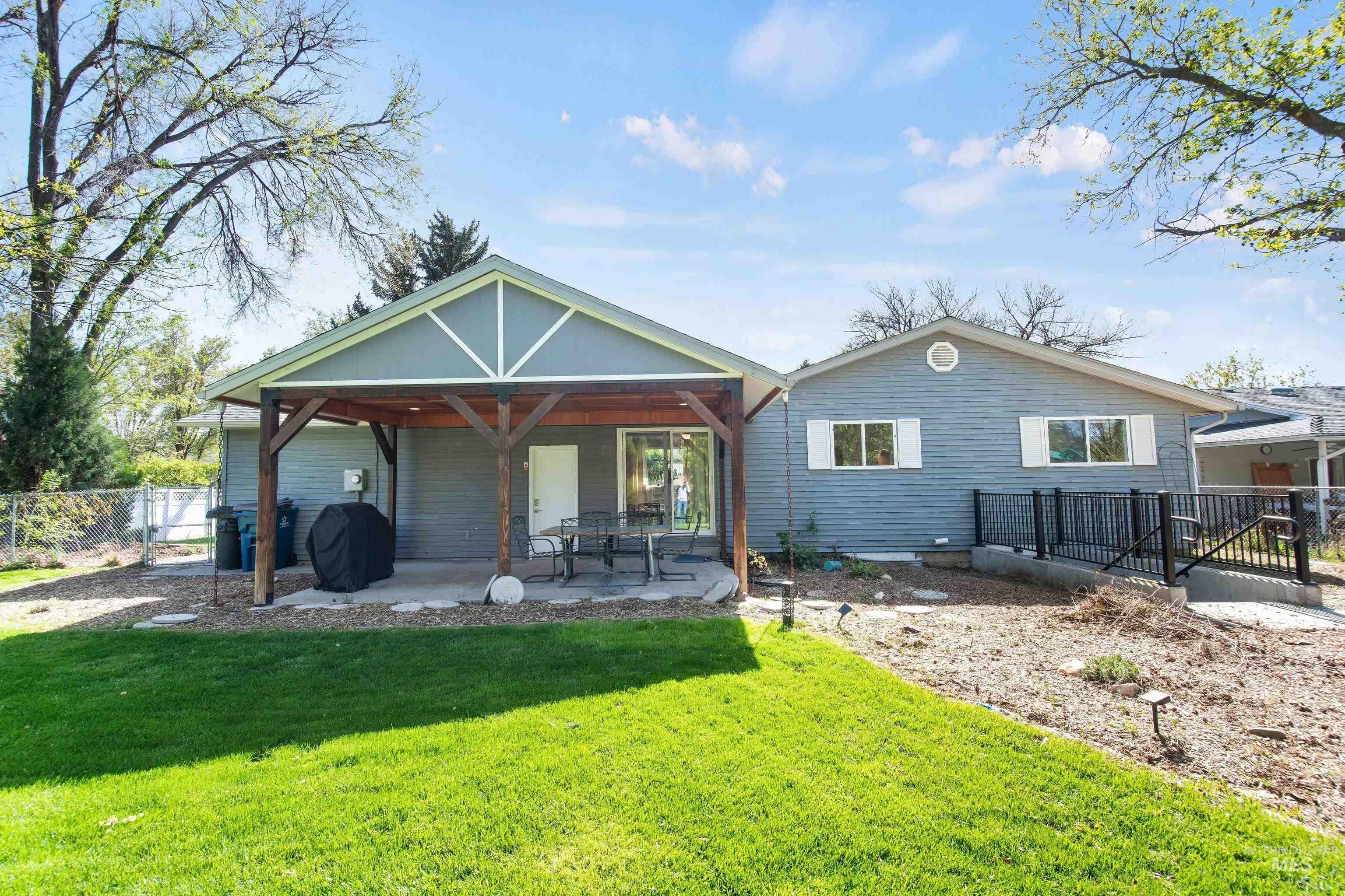 9522 W. Birmingham Dr., Boise, Idaho 83704, 4 Bedrooms, 3 Bathrooms, Residential For Sale, Price $589,900,MLS 98982955