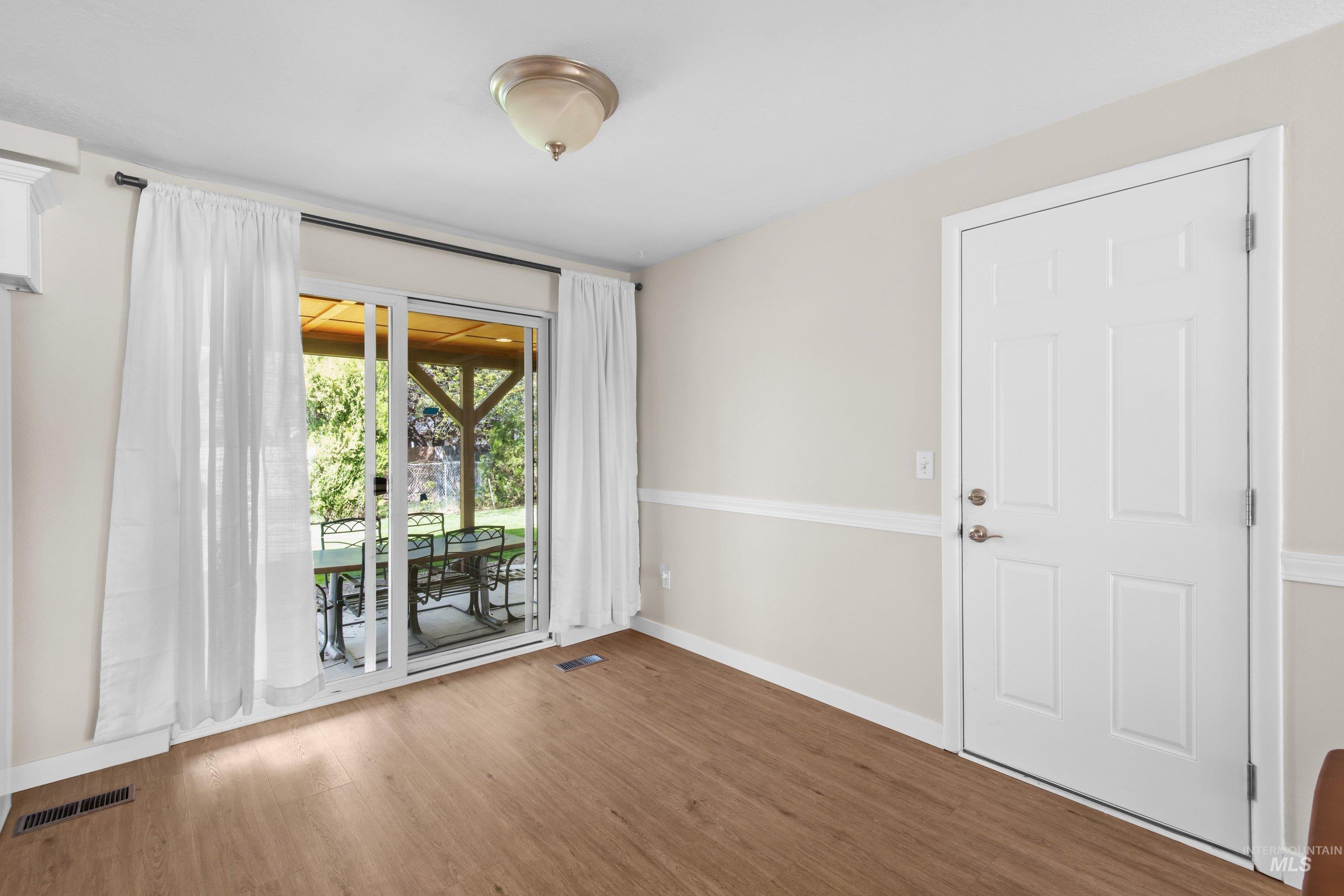 9522 W. Birmingham Dr., Boise, Idaho 83704, 4 Bedrooms, 3 Bathrooms, Residential For Sale, Price $589,900,MLS 98982955