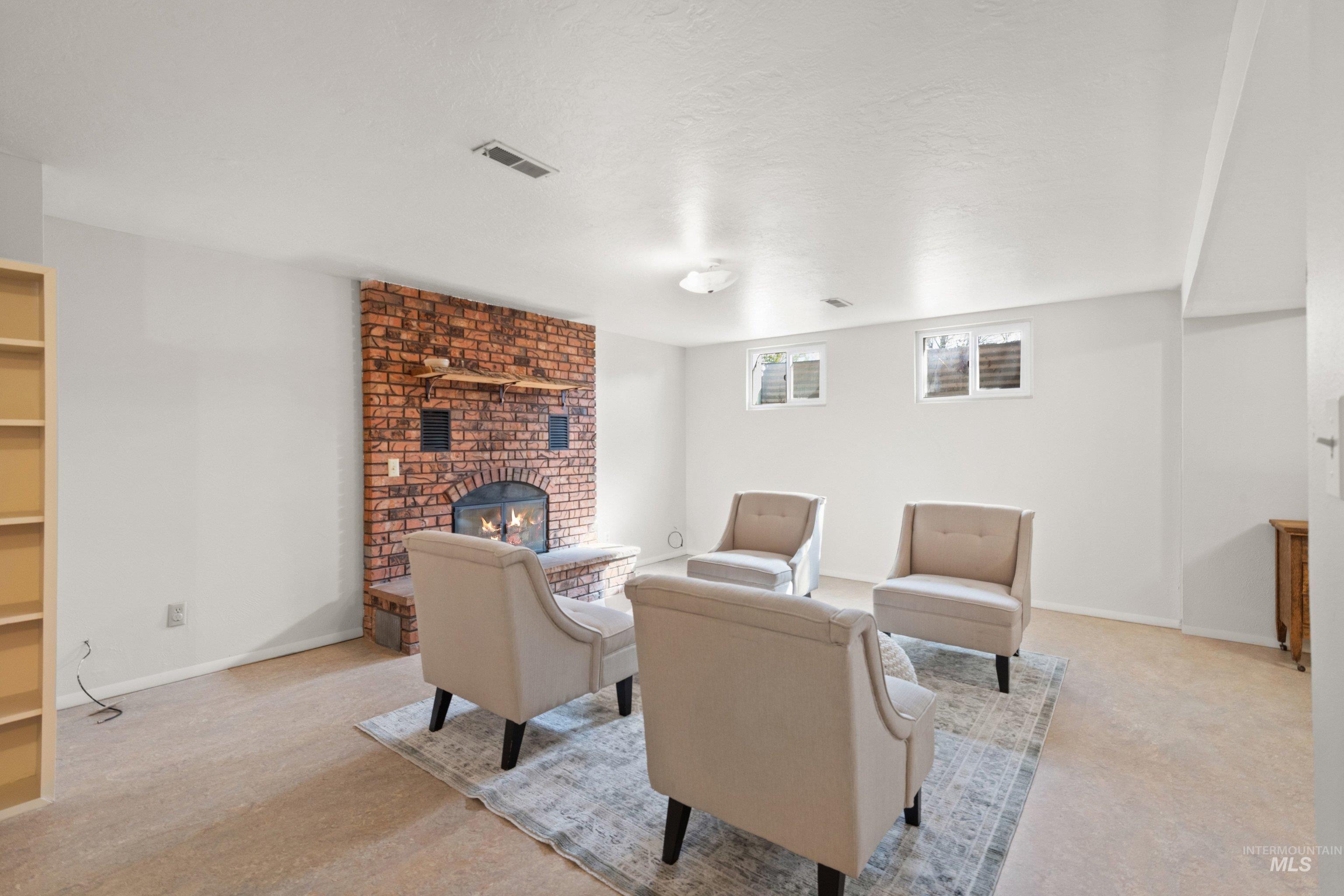 9522 W. Birmingham Dr., Boise, Idaho 83704, 4 Bedrooms, 3 Bathrooms, Residential For Sale, Price $589,900,MLS 98982955