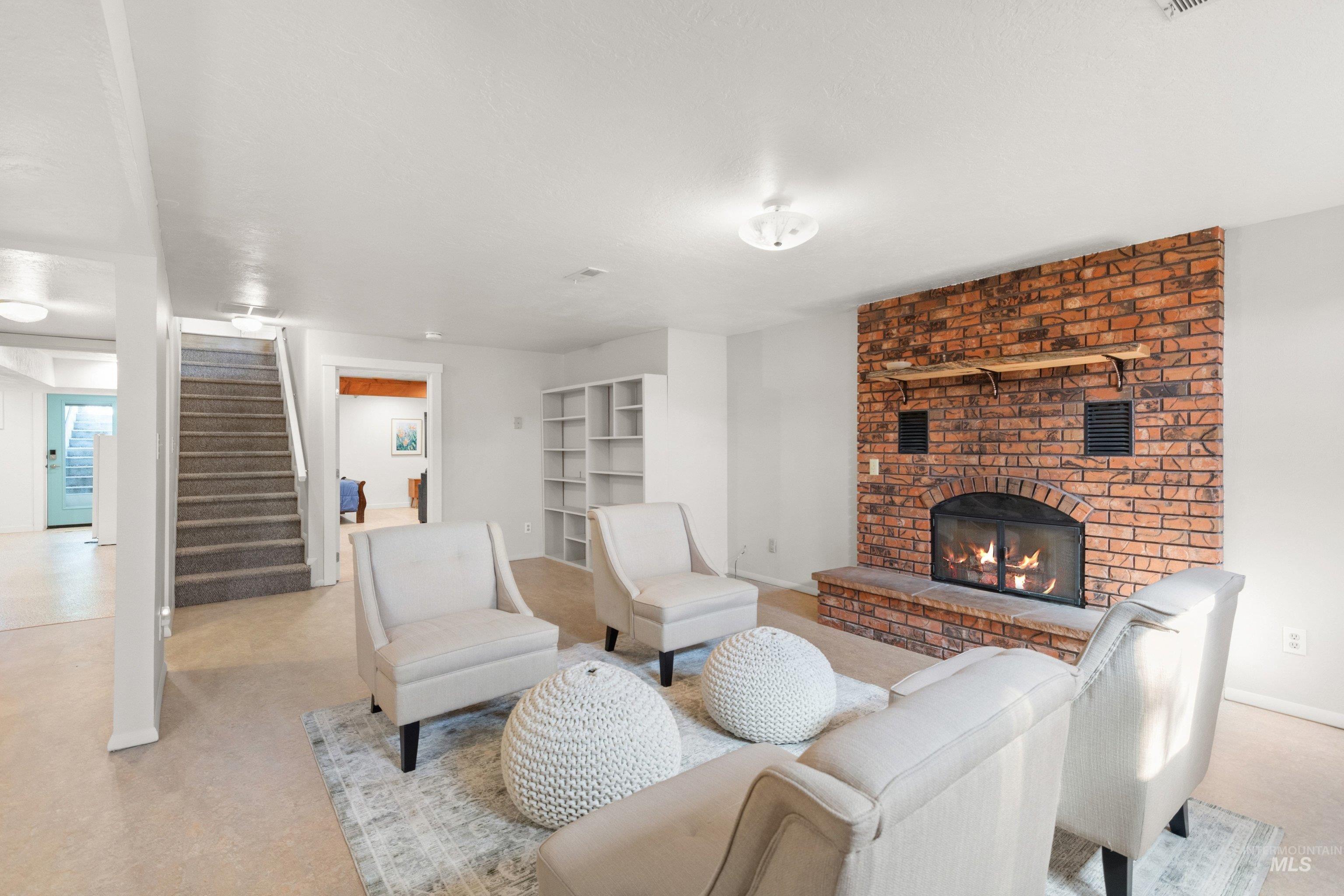 9522 W. Birmingham Dr., Boise, Idaho 83704, 4 Bedrooms, 3 Bathrooms, Residential For Sale, Price $589,900,MLS 98982955