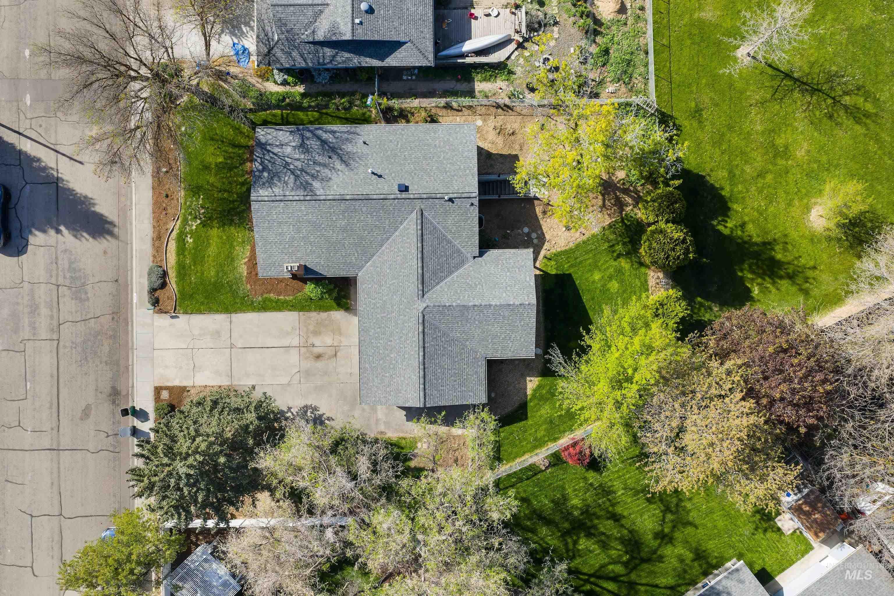 9522 W. Birmingham Dr., Boise, Idaho 83704, 4 Bedrooms, 3 Bathrooms, Residential For Sale, Price $589,900,MLS 98982955