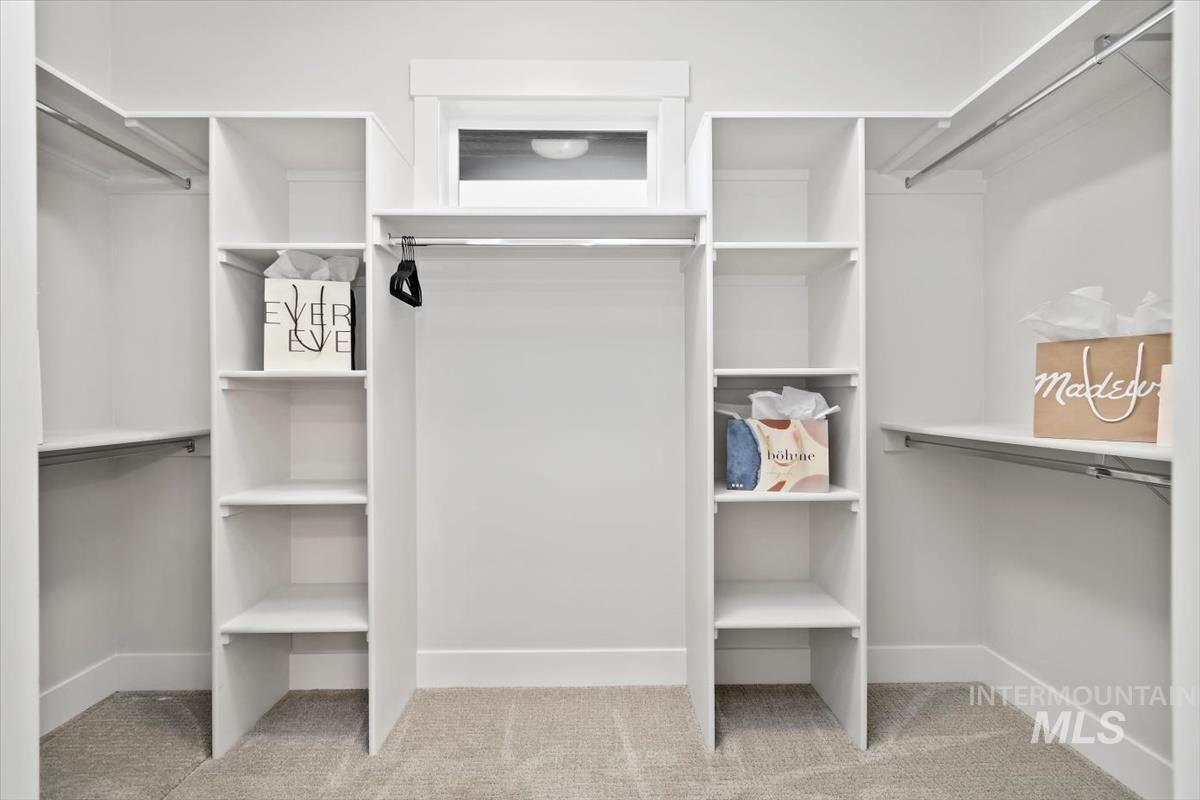 TBD S Gearbox Way, Boise, Idaho 83716, 4 Bedrooms, 3.5 Bathrooms, Residential For Sale, Price $865,900, 98982957