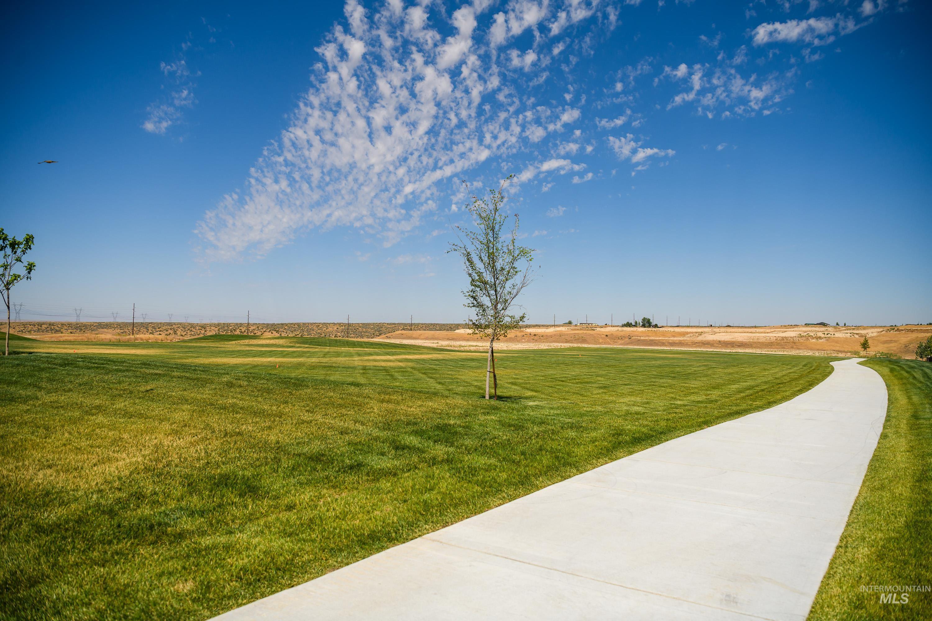 315 S Gearbox Way, Boise, Idaho 83716, 4 Bedrooms, 3.5 Bathrooms, Residential For Sale, Price $865,900,MLS 98982957