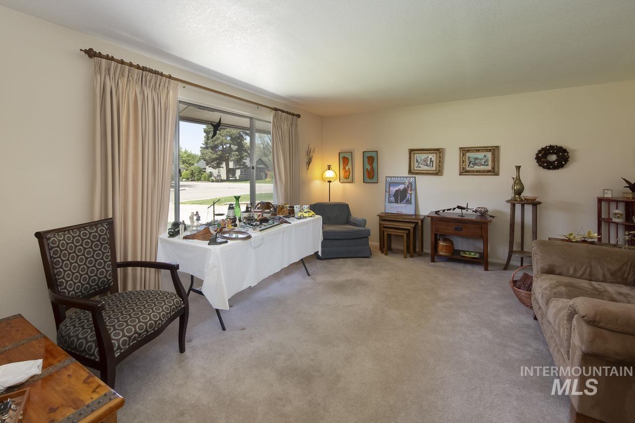 1954 S Denell Way, Boise, Idaho 83709, 5 Bedrooms, 2.5 Bathrooms, Residential For Sale, Price $530,000,MLS 98982959