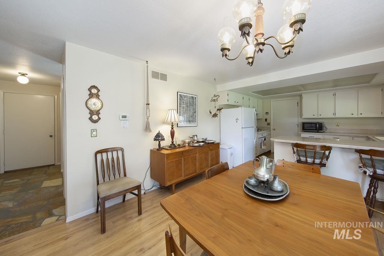 1954 S Denell Way, Boise, Idaho 83709, 5 Bedrooms, 2.5 Bathrooms, Residential For Sale, Price $530,000,MLS 98982959