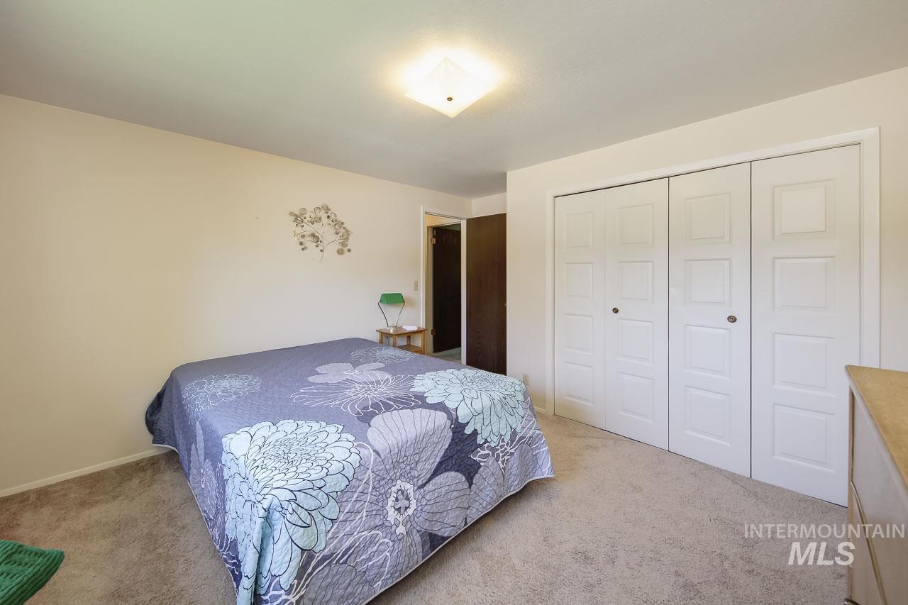 1954 S Denell Way, Boise, Idaho 83709, 5 Bedrooms, 2.5 Bathrooms, Residential For Sale, Price $530,000,MLS 98982959