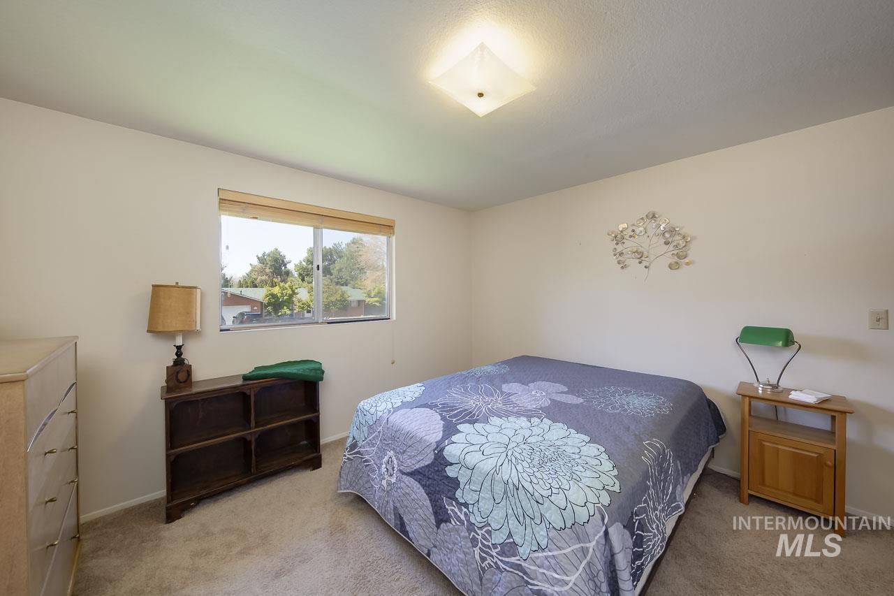 1954 S Denell Way, Boise, Idaho 83709, 5 Bedrooms, 2.5 Bathrooms, Residential For Sale, Price $530,000,MLS 98982959