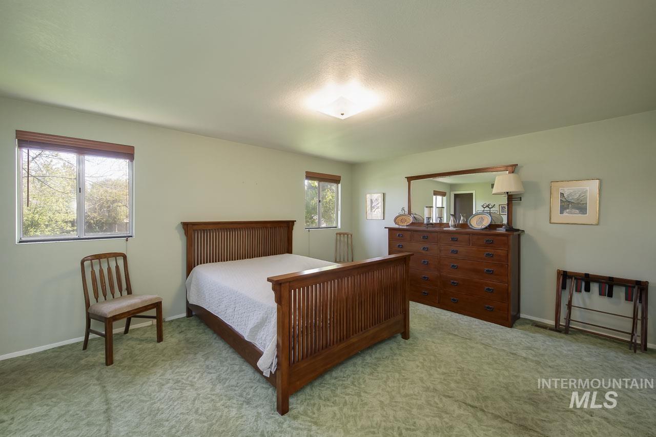 1954 S Denell Way, Boise, Idaho 83709, 5 Bedrooms, 2.5 Bathrooms, Residential For Sale, Price $530,000,MLS 98982959