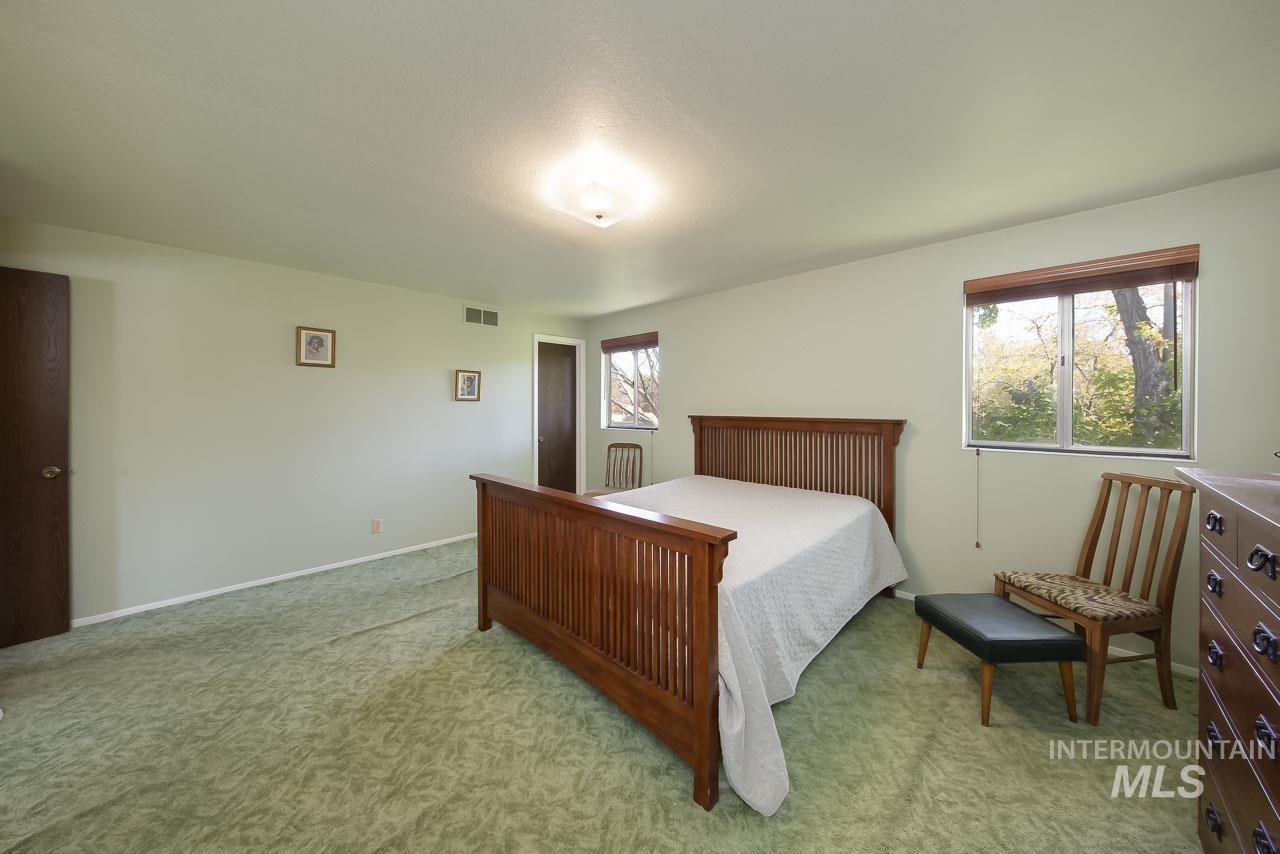 1954 S Denell Way, Boise, Idaho 83709, 5 Bedrooms, 2.5 Bathrooms, Residential For Sale, Price $530,000,MLS 98982959