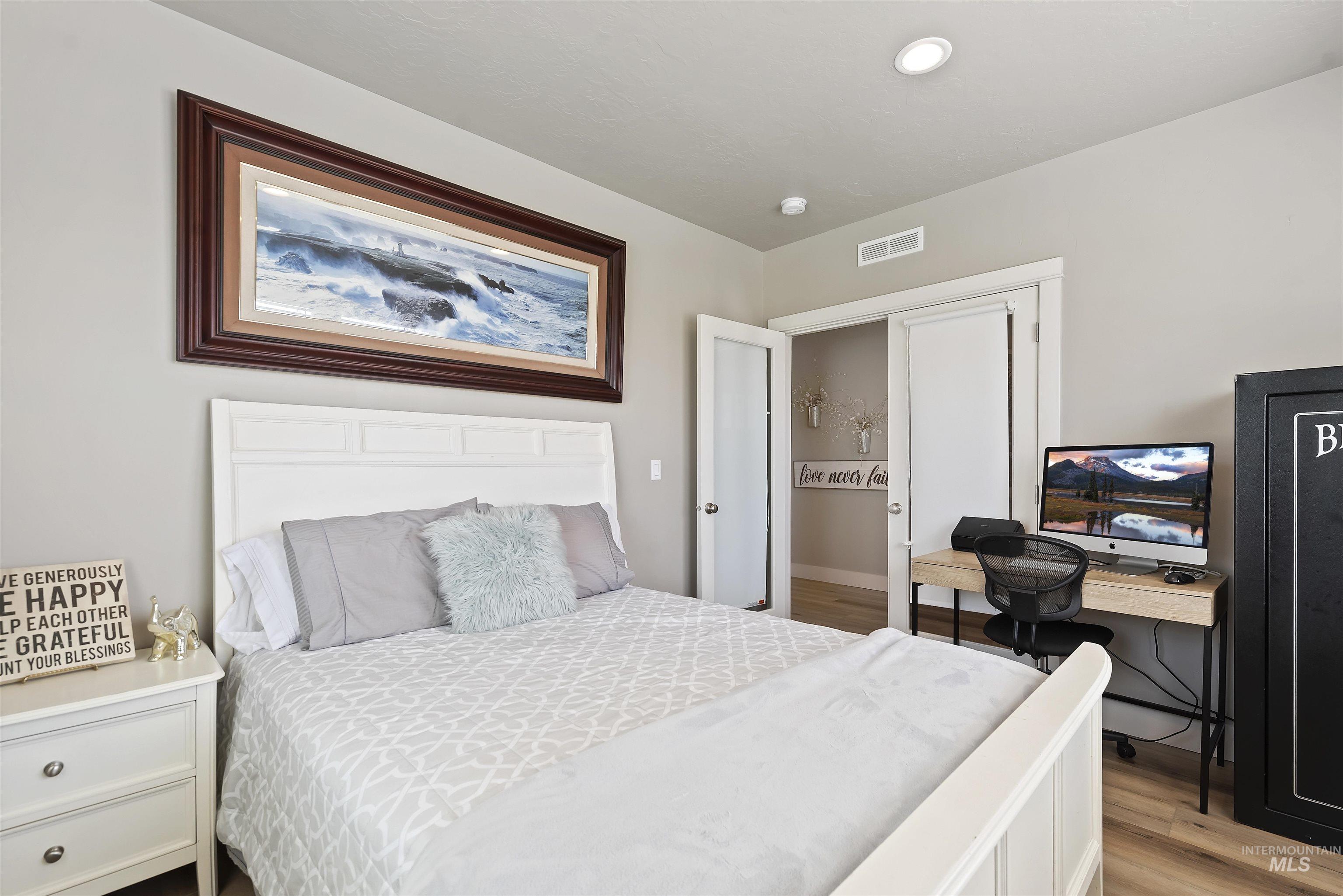 654 Diamond Lake St., Middleton, Idaho 83644, 4 Bedrooms, 2.5 Bathrooms, Residential For Sale, Price $495,000,MLS 98982960