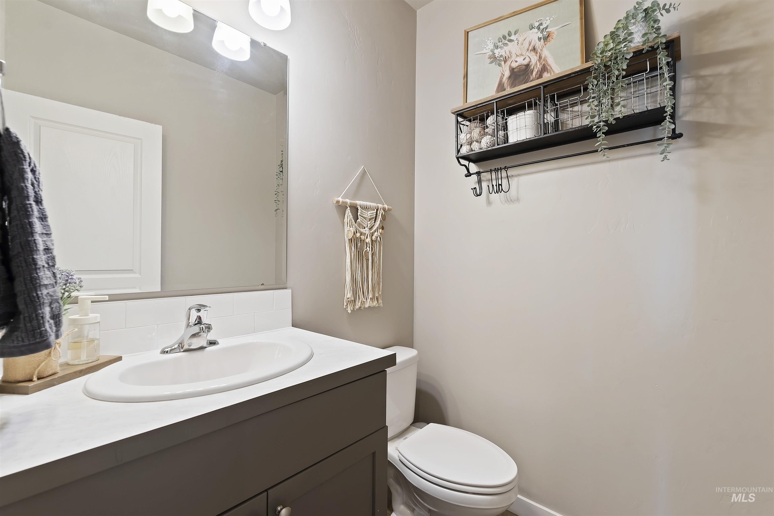 654 Diamond Lake St., Middleton, Idaho 83644, 4 Bedrooms, 2.5 Bathrooms, Residential For Sale, Price $495,000,MLS 98982960