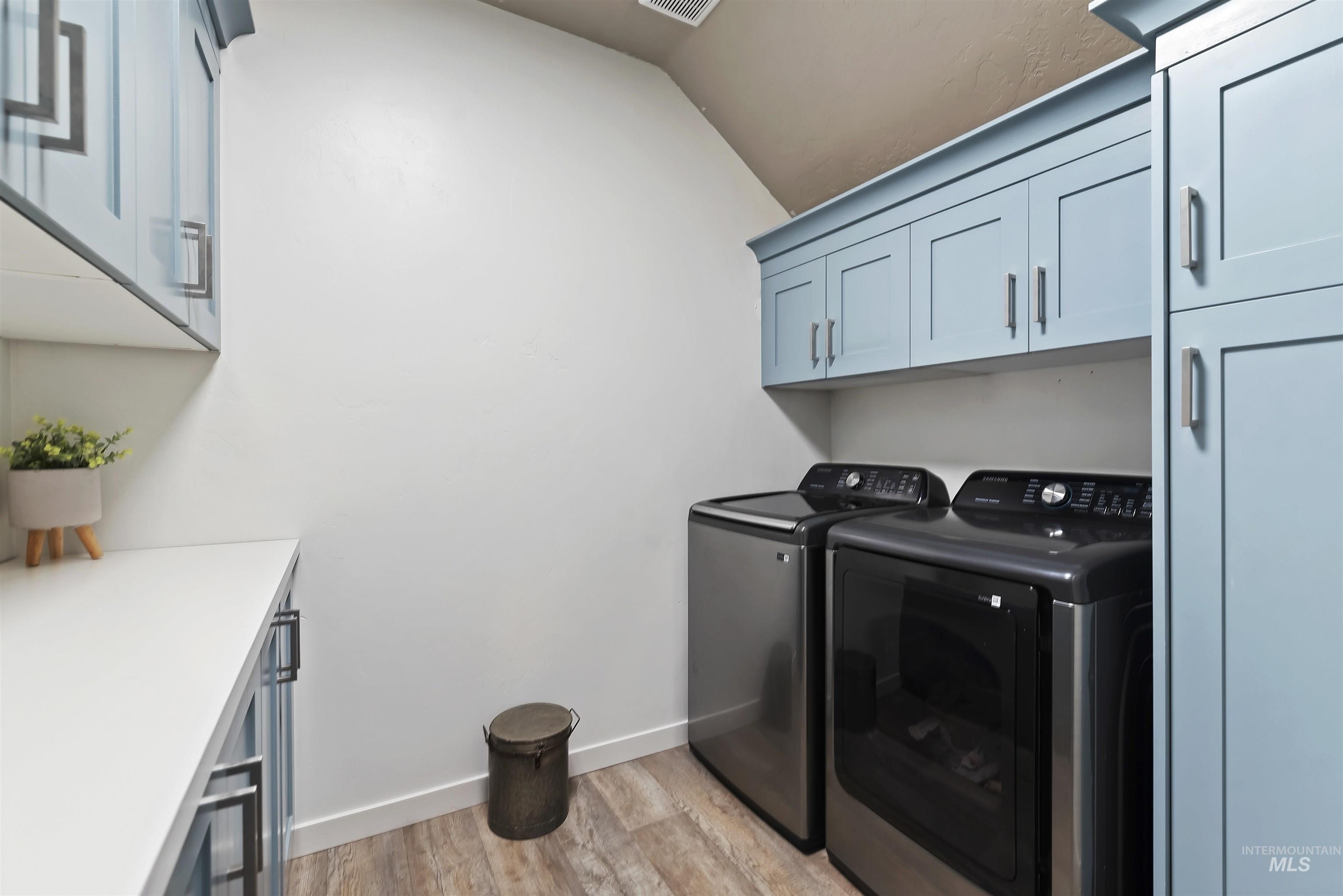 654 Diamond Lake St., Middleton, Idaho 83644, 4 Bedrooms, 2.5 Bathrooms, Residential For Sale, Price $495,000,MLS 98982960