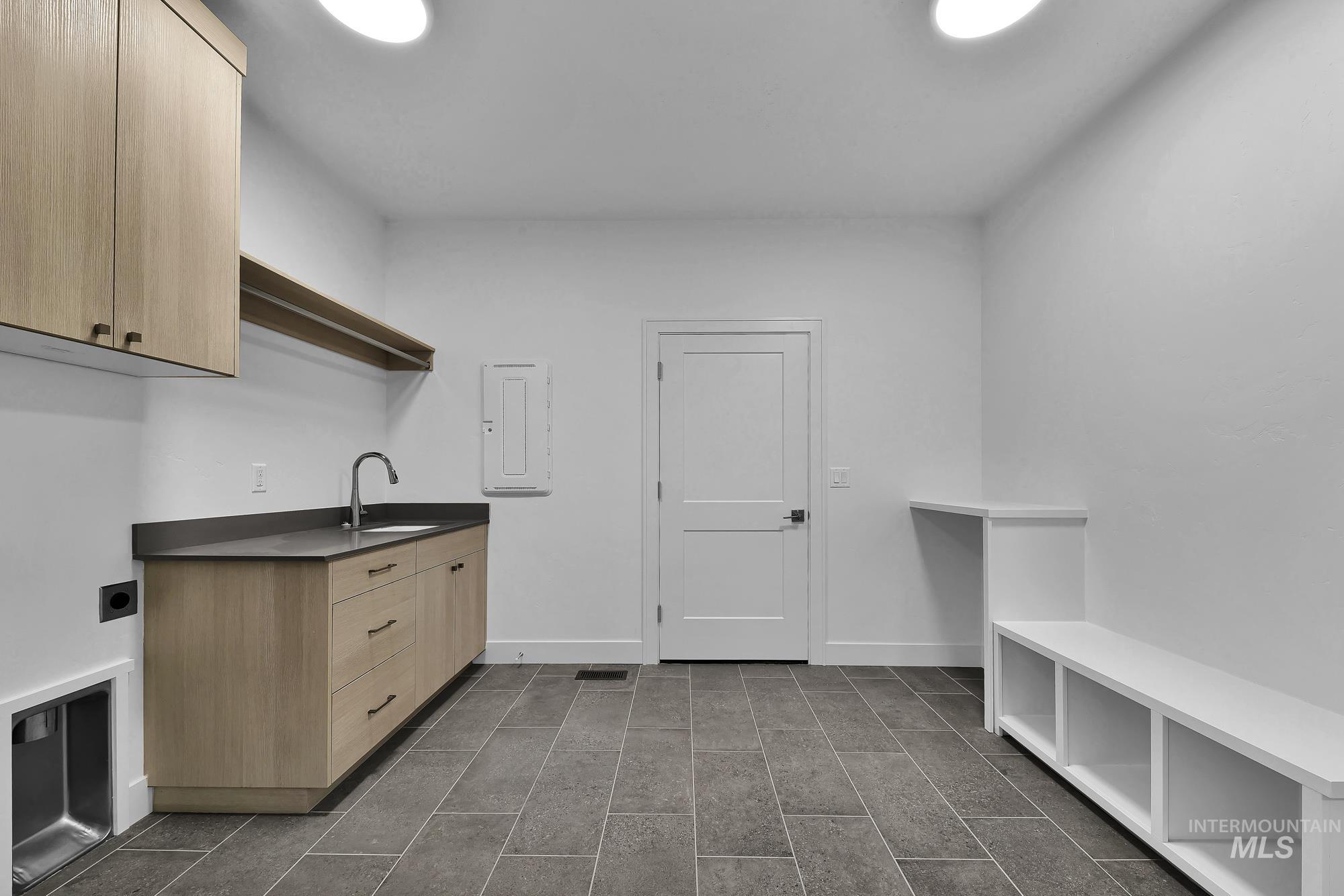 9887 W Snow Wolf Ln, Star, Idaho 83369, 4 Bedrooms, 3 Bathrooms, Residential For Sale, Price $729,900, 98982965