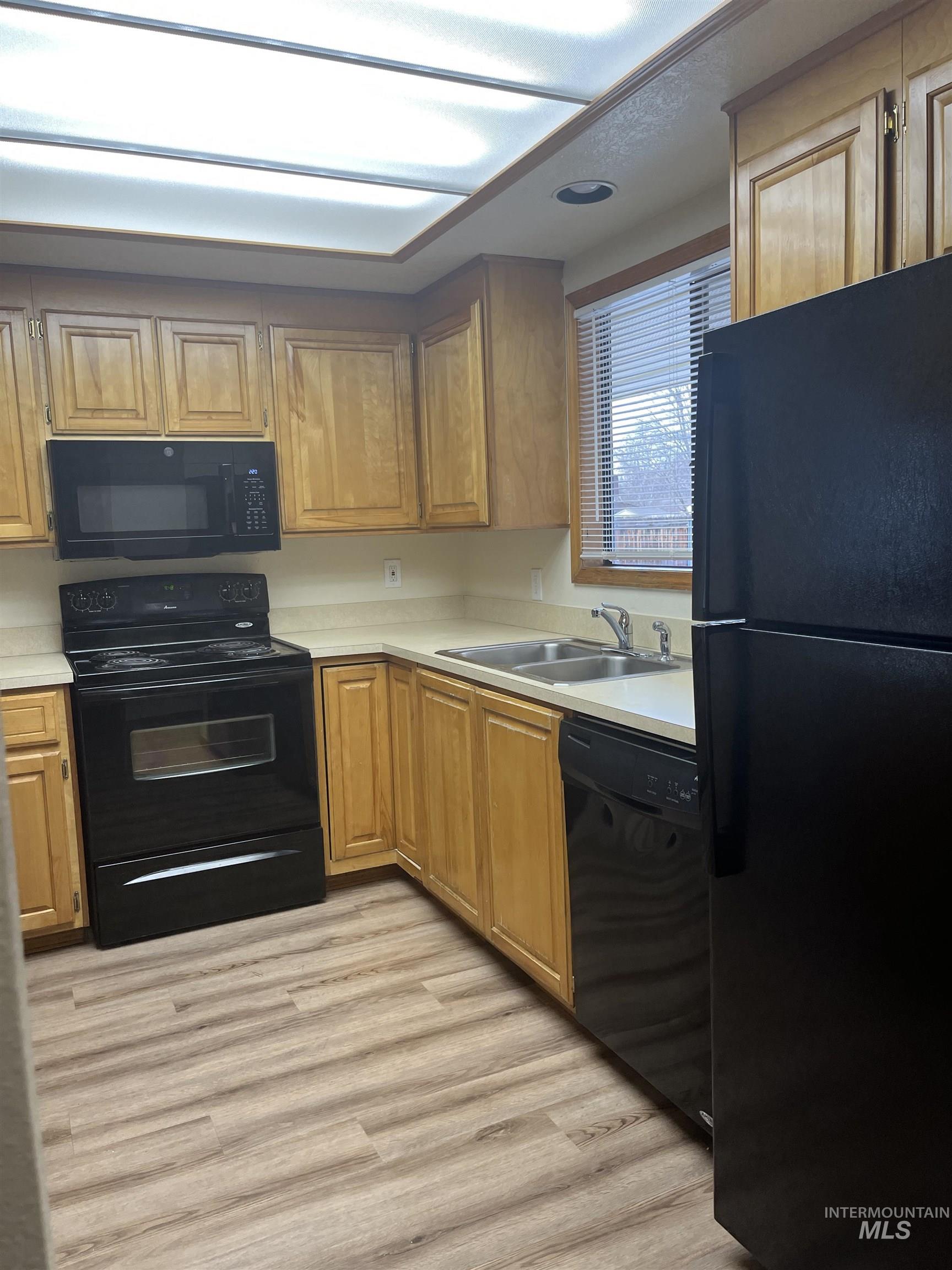 2132 S Gekeler, Boise, Idaho 83706, 2 Bedrooms, 2 Bathrooms, Residential Income For Sale, Price $1,795,000,MLS 98982967