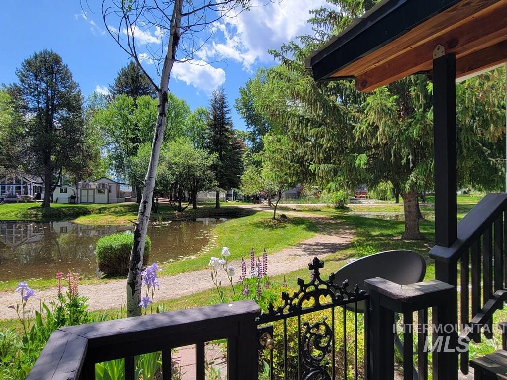 21 E Street, Cascade, Idaho 83611, 2 Bedrooms, 1 Bathroom, Residential For Sale, Price $239,900,MLS 98982968