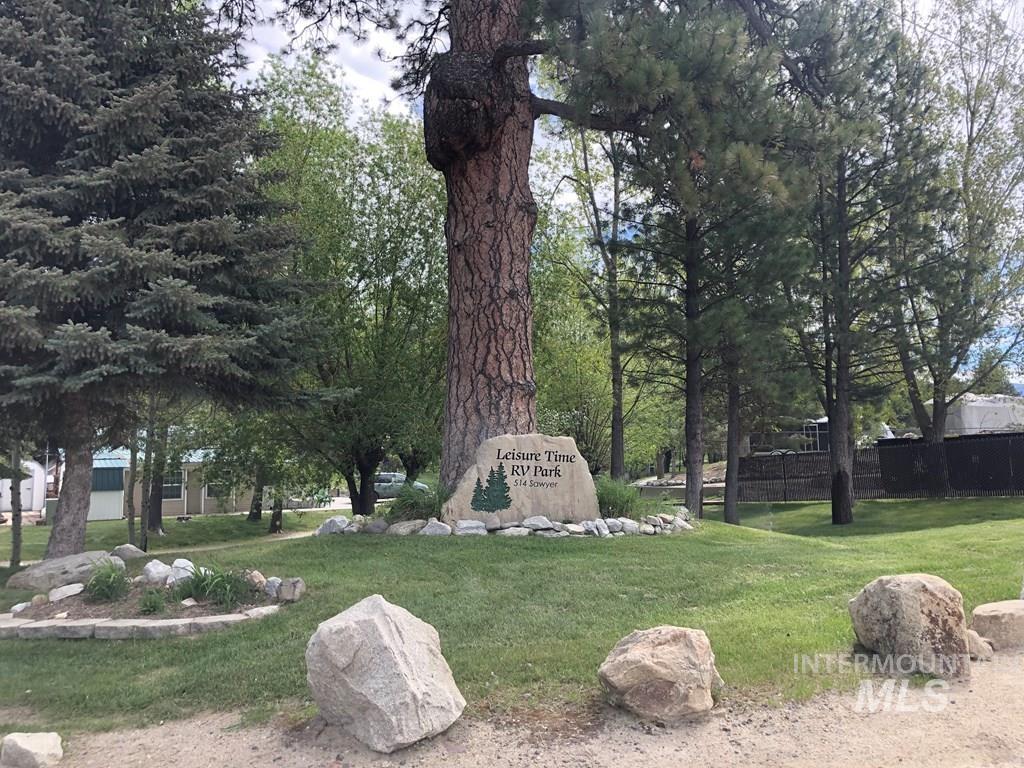 21 E Street, Cascade, Idaho 83611, 2 Bedrooms, 1 Bathroom, Residential For Sale, Price $239,900,MLS 98982968