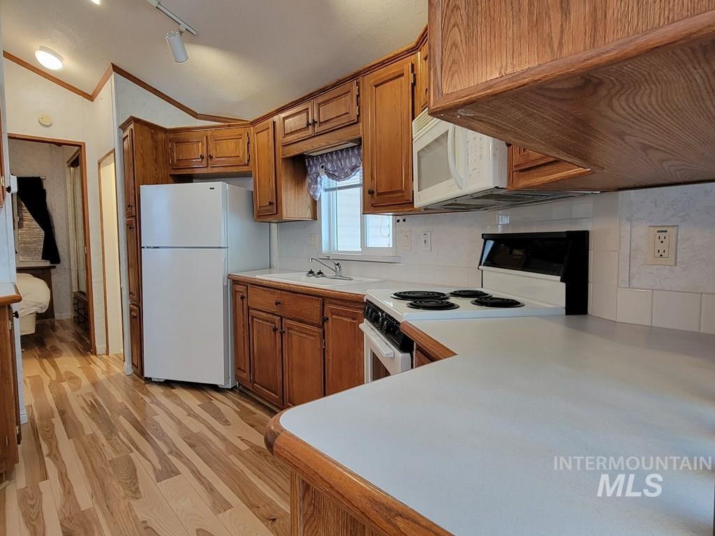 21 E Street, Cascade, Idaho 83611, 2 Bedrooms, 1 Bathroom, Residential For Sale, Price $239,900,MLS 98982968