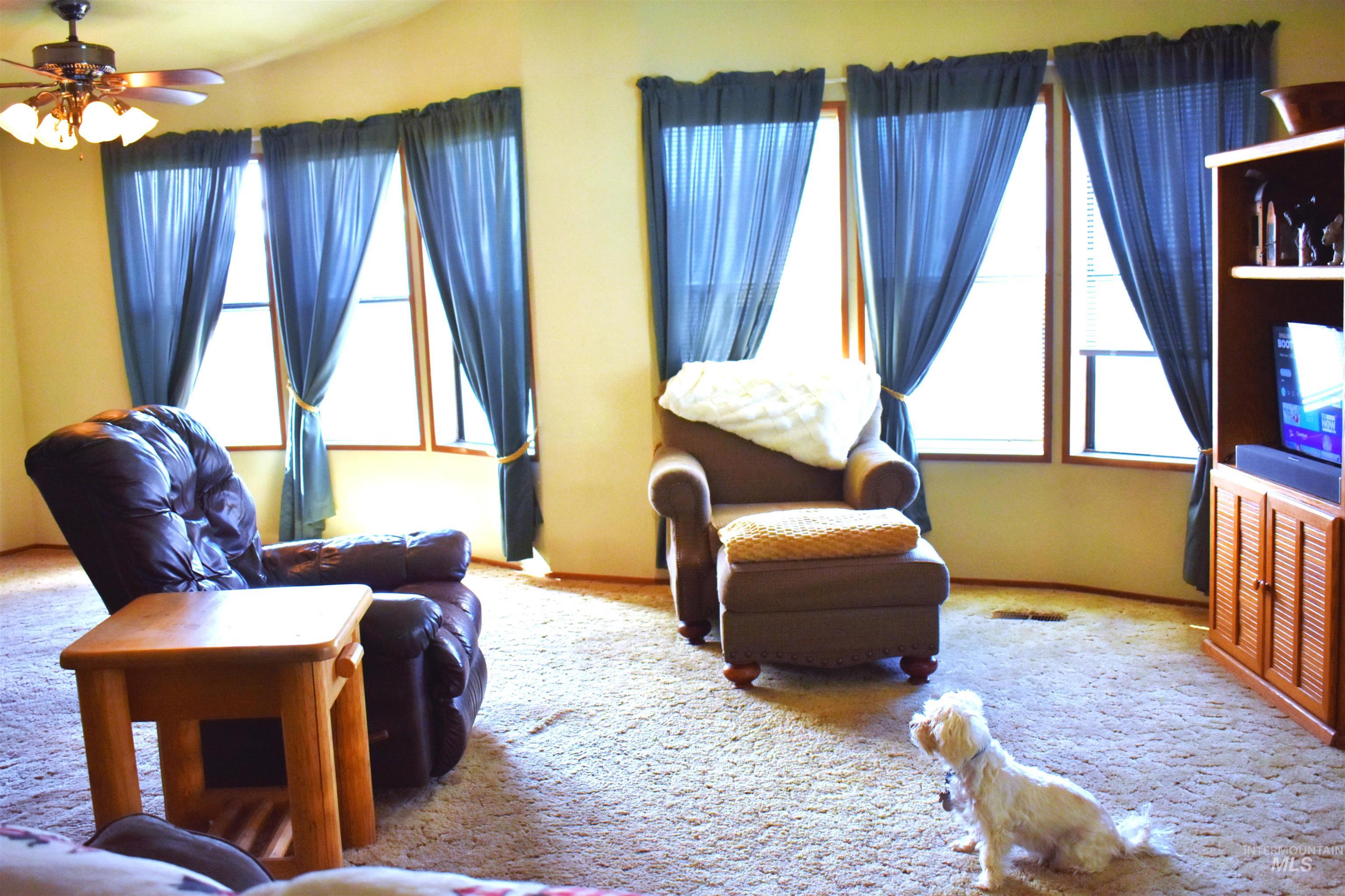 1907 West Flamingo Ave, Nampa, Idaho 83651, 2 Bedrooms, 2 Bathrooms, Residential For Sale, Price $164,900,MLS 98982969