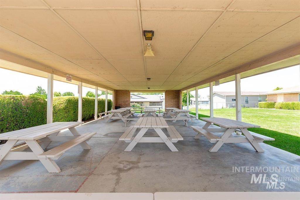 1907 West Flamingo Ave, Nampa, Idaho 83651, 2 Bedrooms, 2 Bathrooms, Residential For Sale, Price $164,900,MLS 98982969