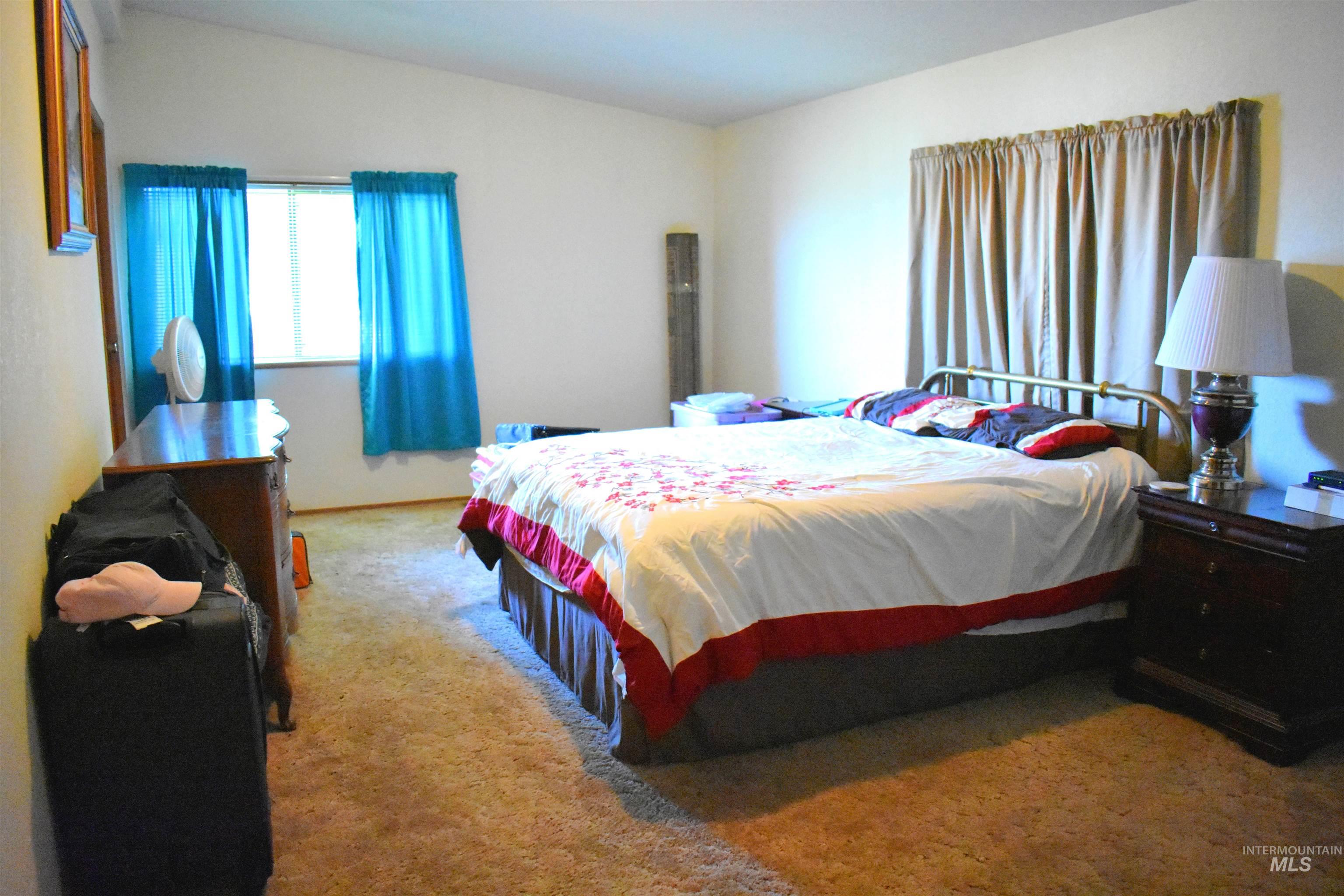 1907 West Flamingo Ave, Nampa, Idaho 83651, 2 Bedrooms, 2 Bathrooms, Residential For Sale, Price $164,900,MLS 98982969