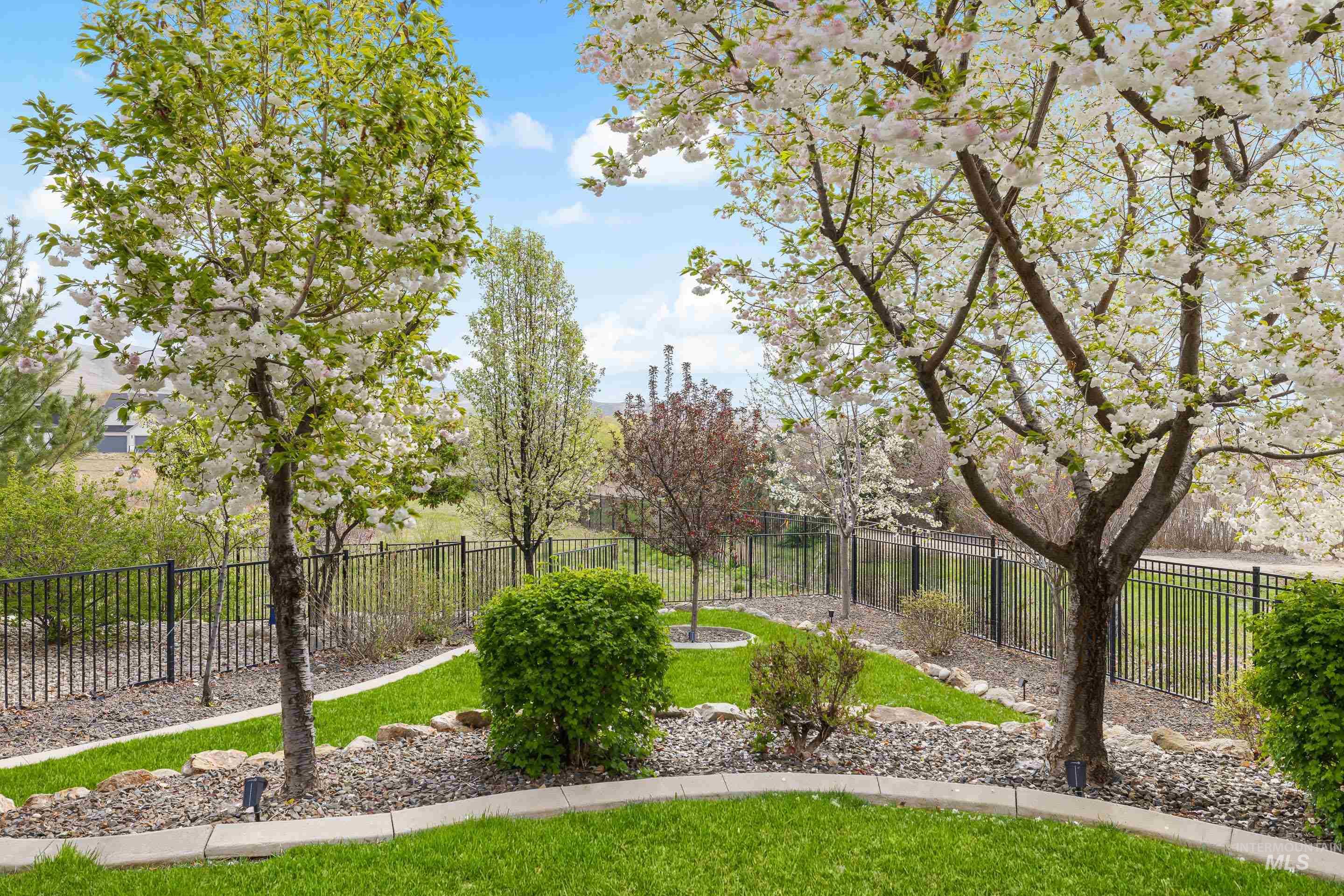 3445 E Parsnip Peak Dr, Boise, Idaho 83716, 5 Bedrooms, 4.5 Bathrooms, Residential For Sale, Price $1,350,000,MLS 98982970