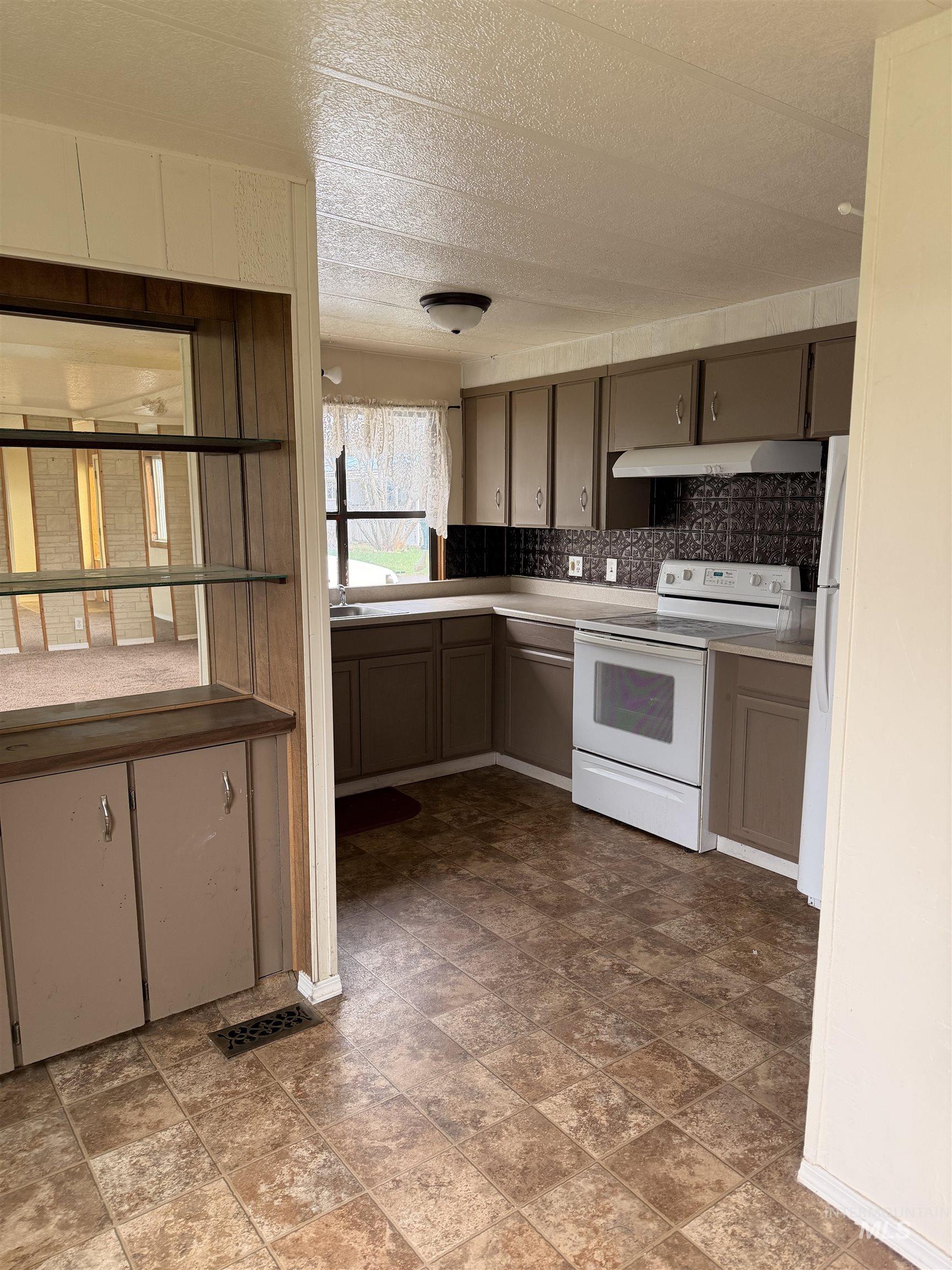 8395 W MEADOWBROOK CIRCLE, Rathdrum, Idaho 83858, 2 Bedrooms, 1 Bathroom, Residential For Sale, Price $39,900,MLS 98982972