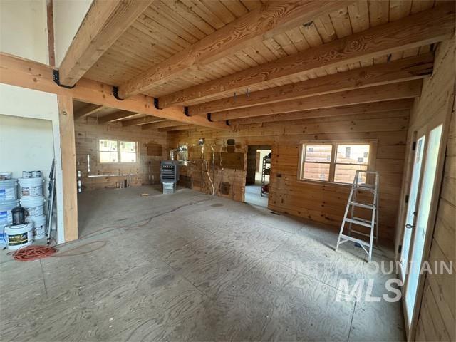 31/33 Bacon Creek Rd, Cascade, Idaho 83611, 8 Bedrooms, 9 Bathrooms, Residential For Sale, Price $2,495,000,MLS 98982973