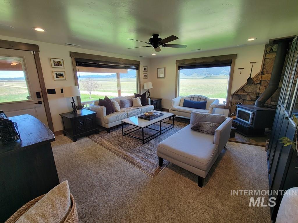 31/33 Bacon Creek Rd, Cascade, Idaho 83611, 8 Bedrooms, 9 Bathrooms, Residential For Sale, Price $3,250,000,MLS 98982973