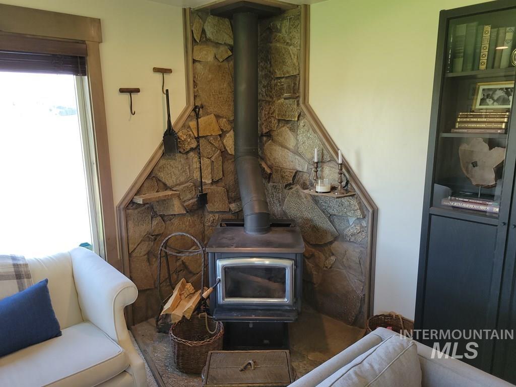 31/33 Bacon Creek Rd, Cascade, Idaho 83611, 8 Bedrooms, 9 Bathrooms, Residential For Sale, Price $3,250,000,MLS 98982973