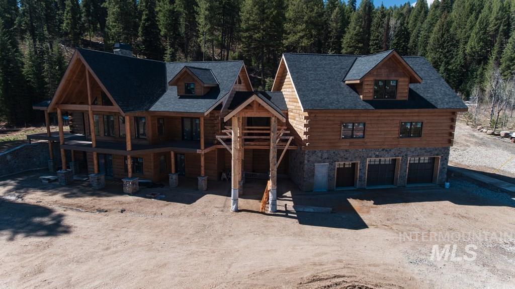 31/33 Bacon Creek Rd, Cascade, Idaho 83611, 8 Bedrooms, 9 Bathrooms, Residential For Sale, Price $2,495,000,MLS 98982973